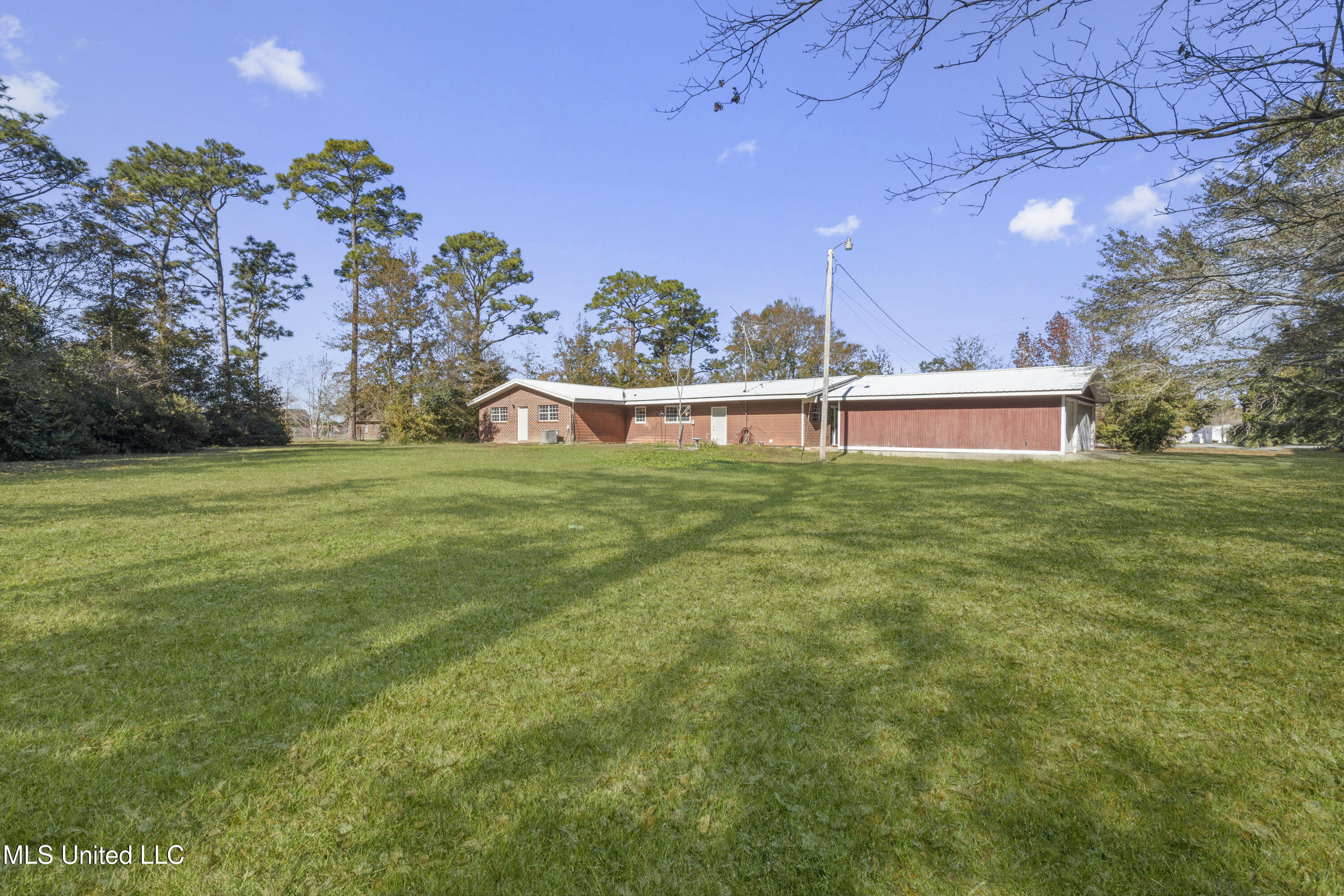 6 Davis Bayou Road, Ocean Springs, Mississippi image 32