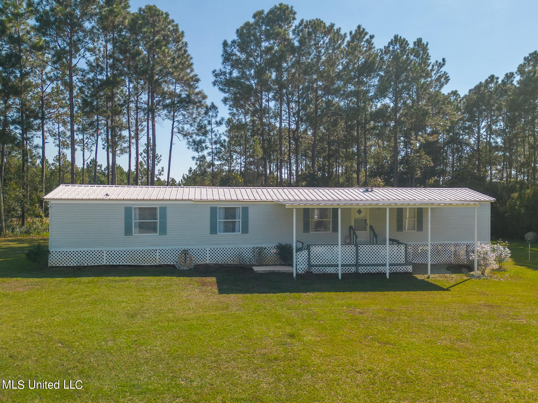 12501 Joe Batt Road, Vancleave, Mississippi image 1