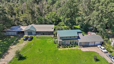 Homes For Sale - 2039 S Ridge Road<br/> Byram, MS 39272