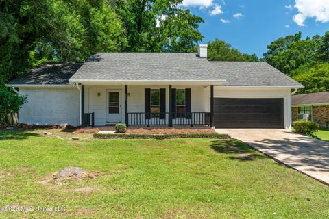 Homes For Sale - 205 Sunset Drive<br/> Forrest County, Petal, MS 39465
