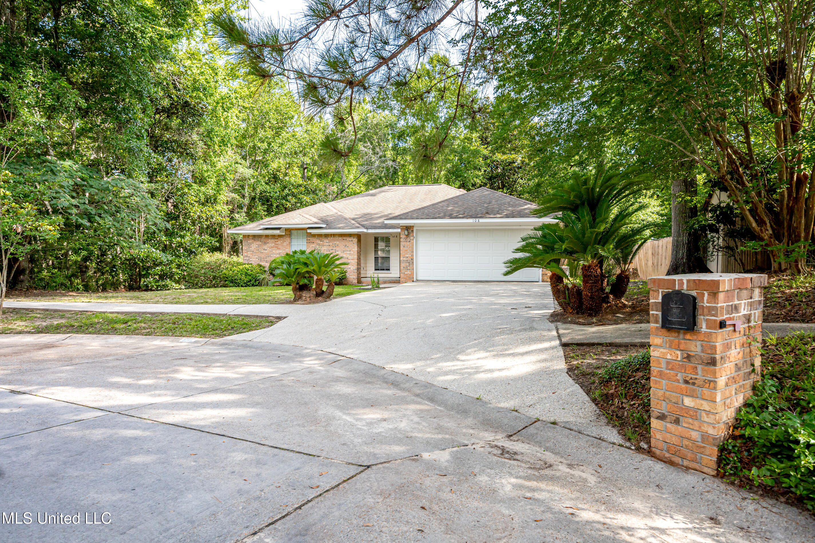 108 Water Oaks Cove, Ocean Springs, Mississippi image 2