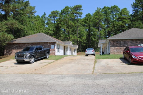 Homes For Sale - 154 N Wind Ridge Lane<br/> Purvis, MS 39475