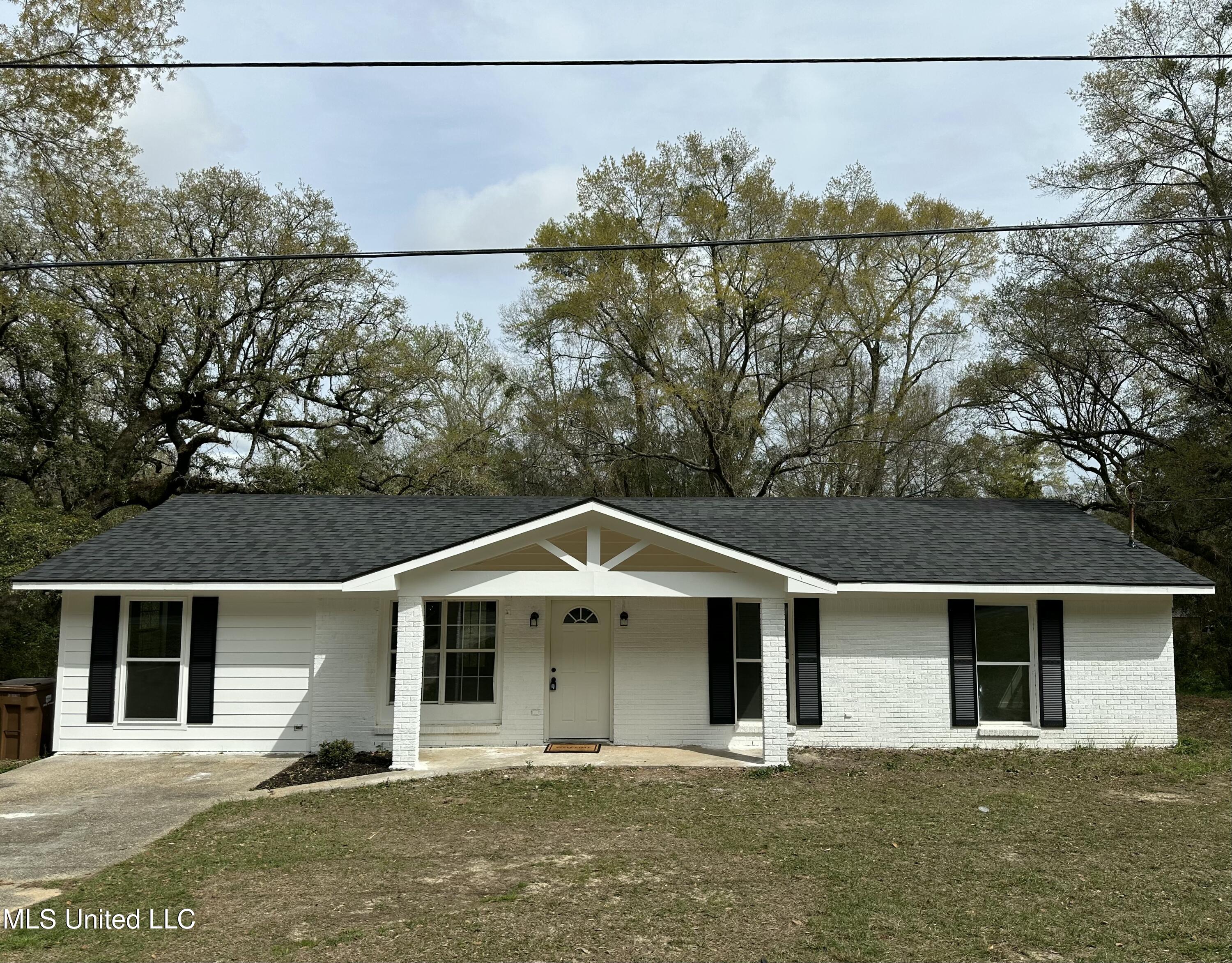 7260 Lobouy Road, Pass Christian, Mississippi image 1