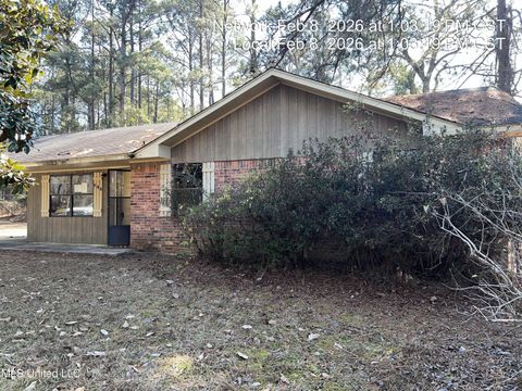 Homes For Sale - 317 W Railroad Street<br/> Newton, MS 39345