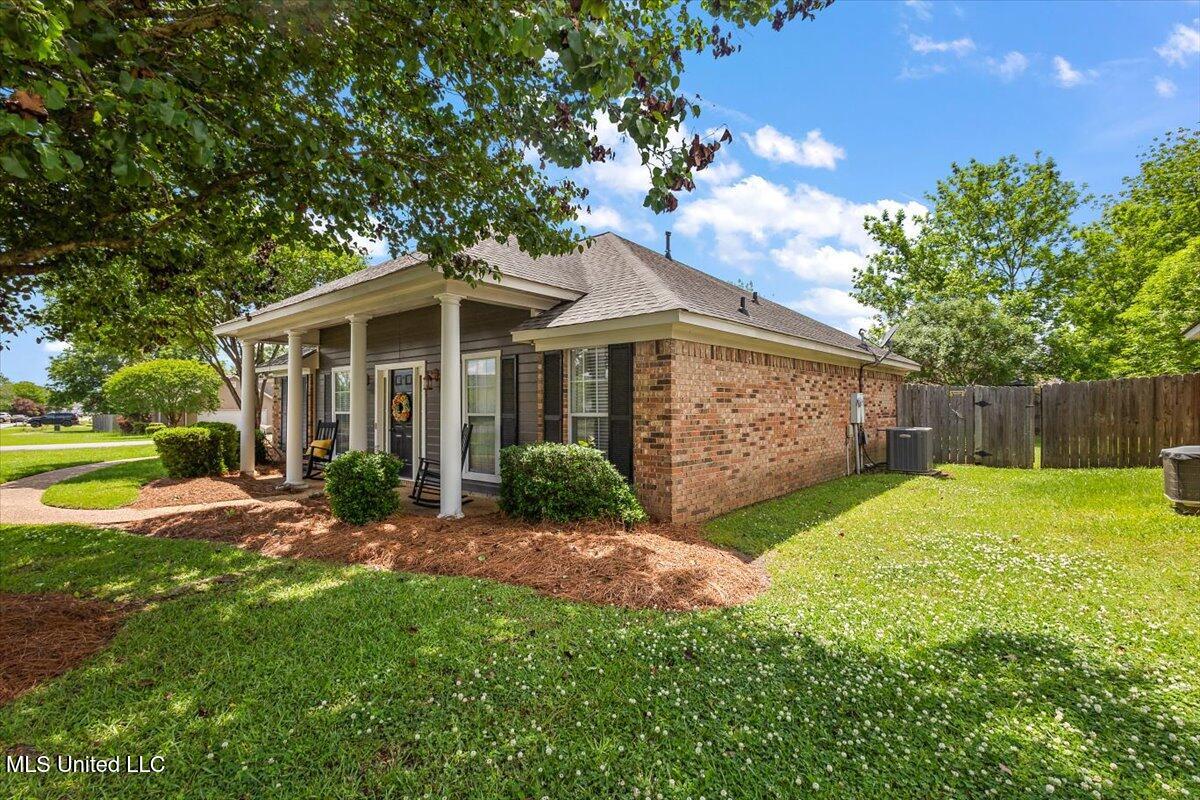 221 Holmar Drive, Brandon, Mississippi image 4