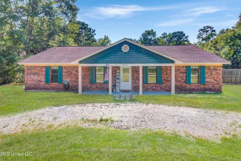 Single Family Residence in Ocean Springs MS 1613 Brown Street.jpg