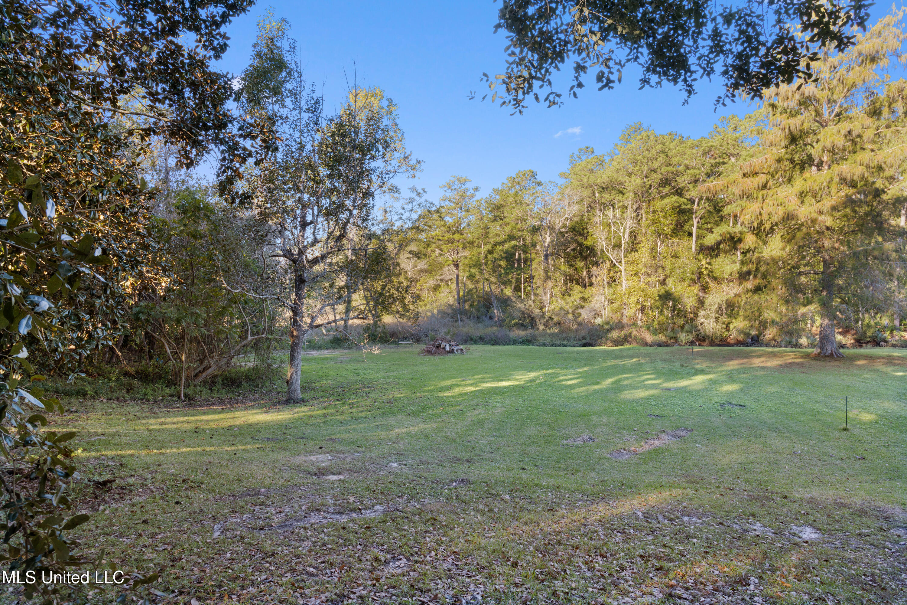 3605 Knapp Road, Ocean Springs, Mississippi image 2