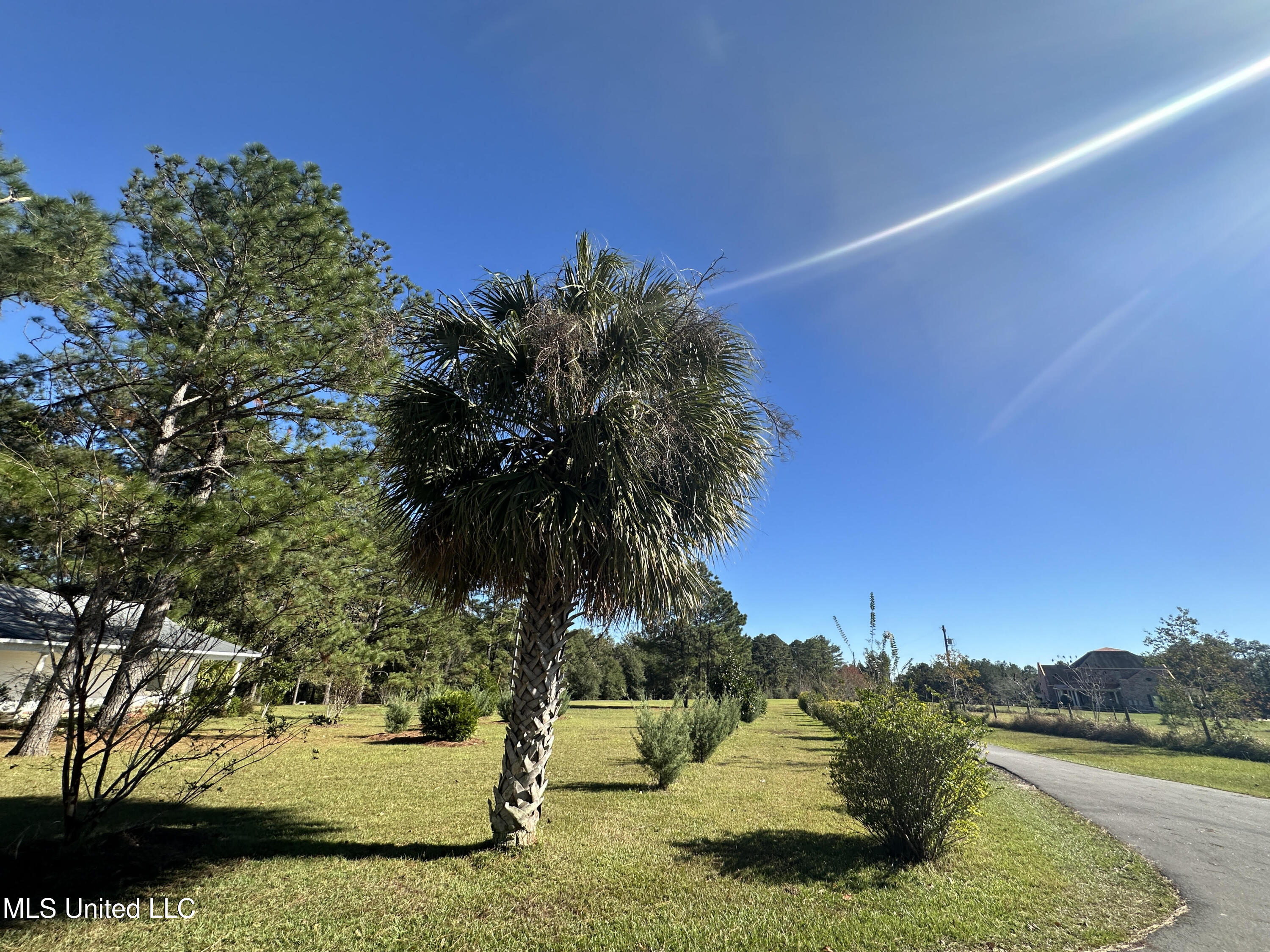 156 Southern Hills Drive, Lucedale, Mississippi image 4