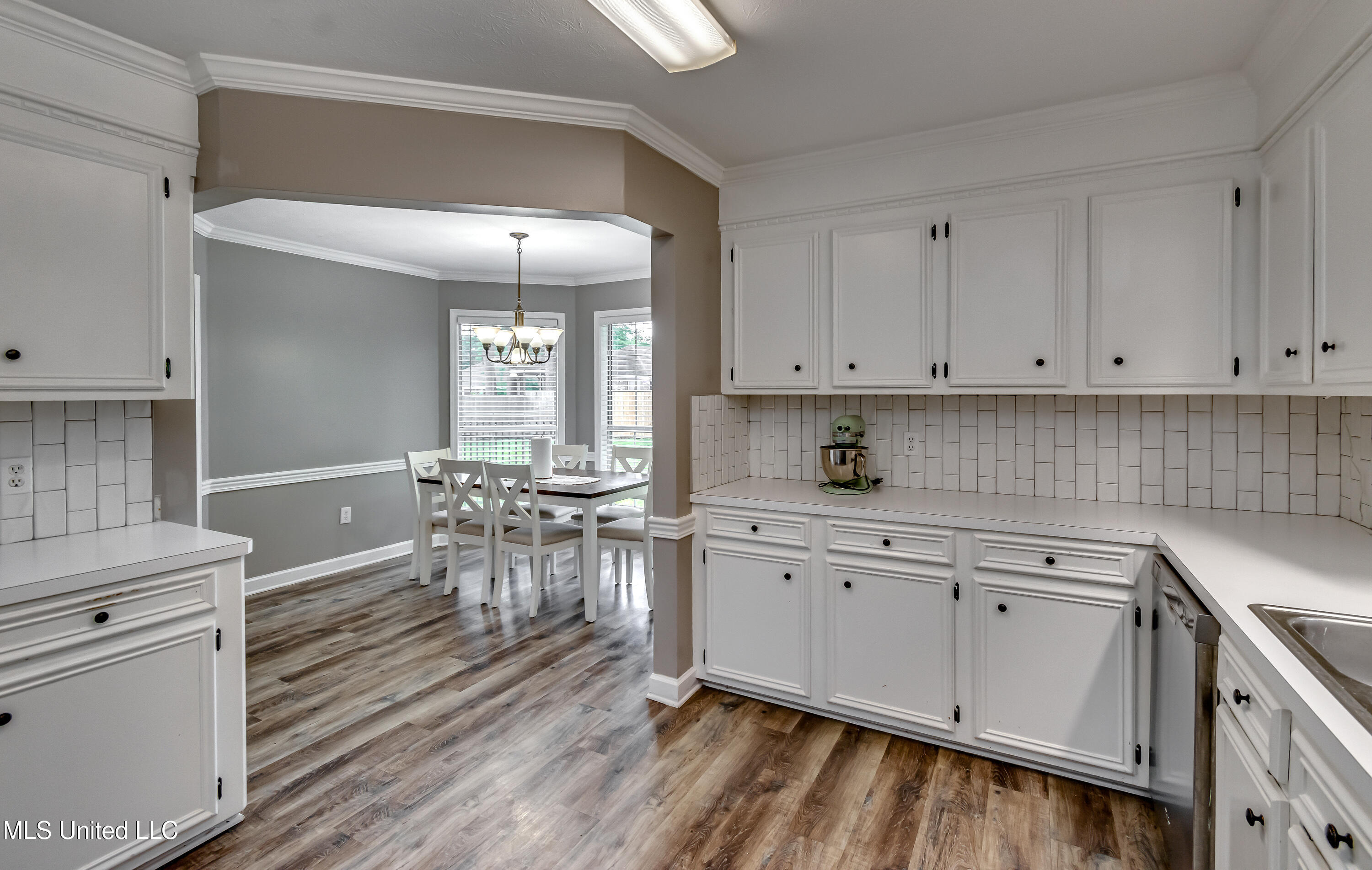 621 Windward Lane, Richland, Mississippi image 37
