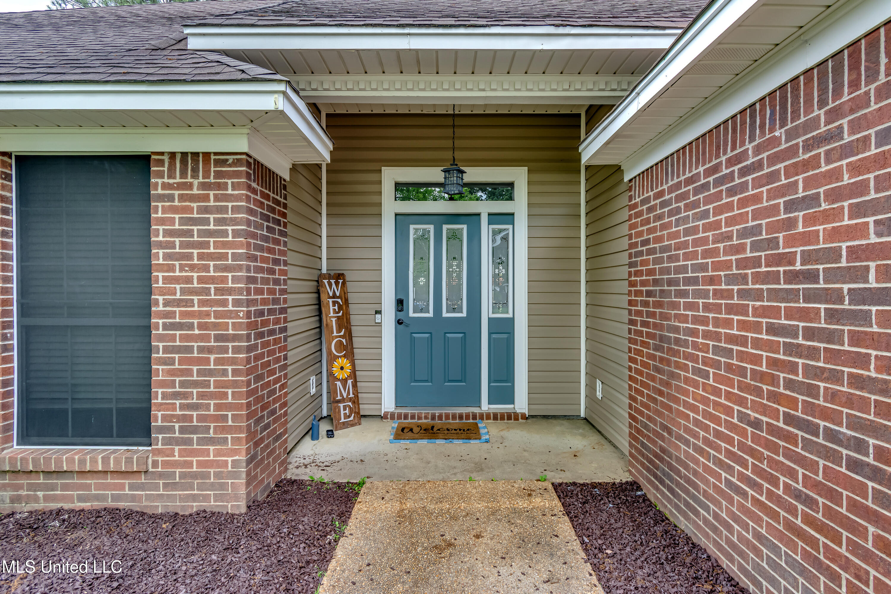 621 Windward Lane, Richland, Mississippi image 2