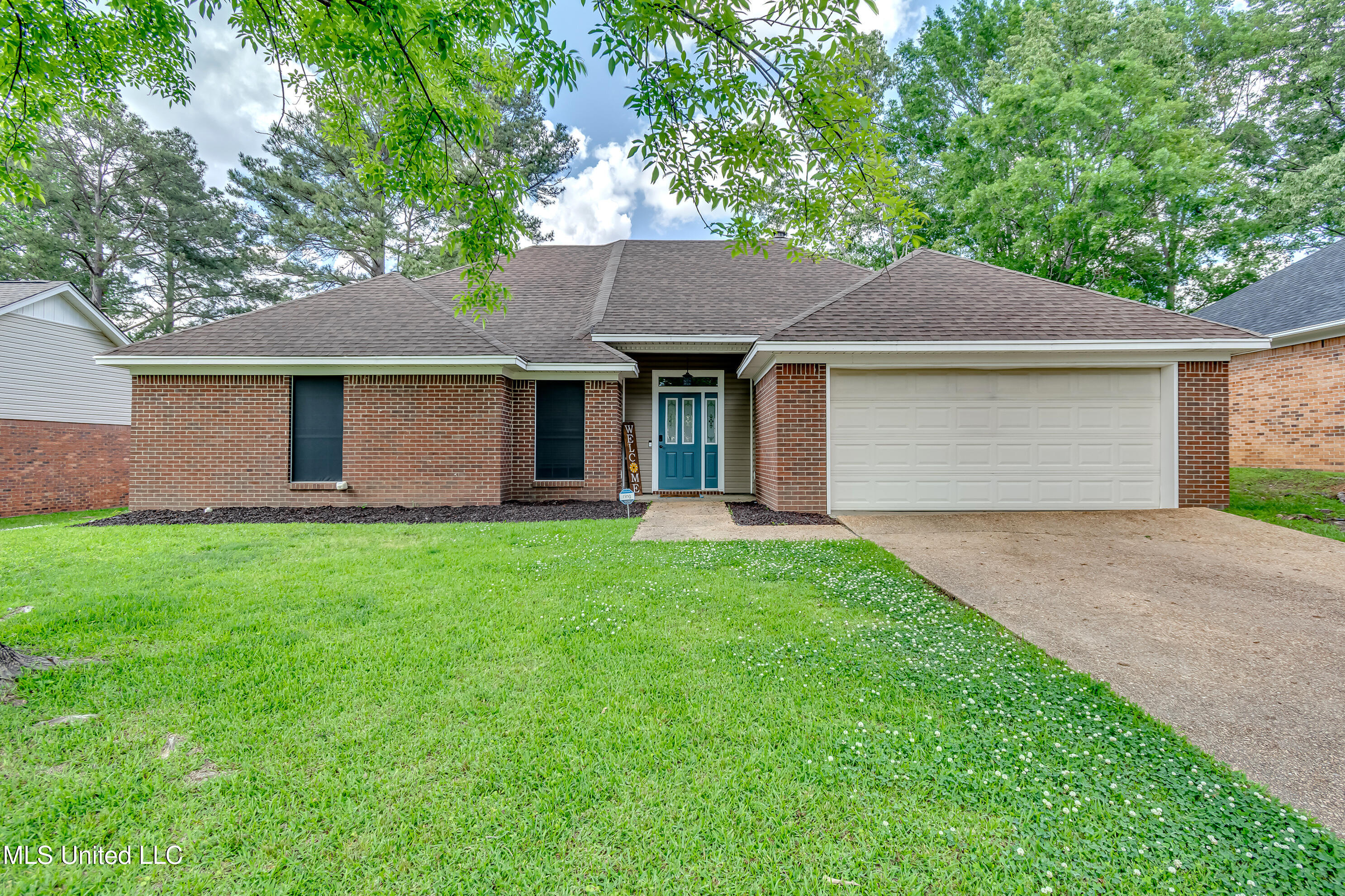 621 Windward Lane, Richland, Mississippi image 1