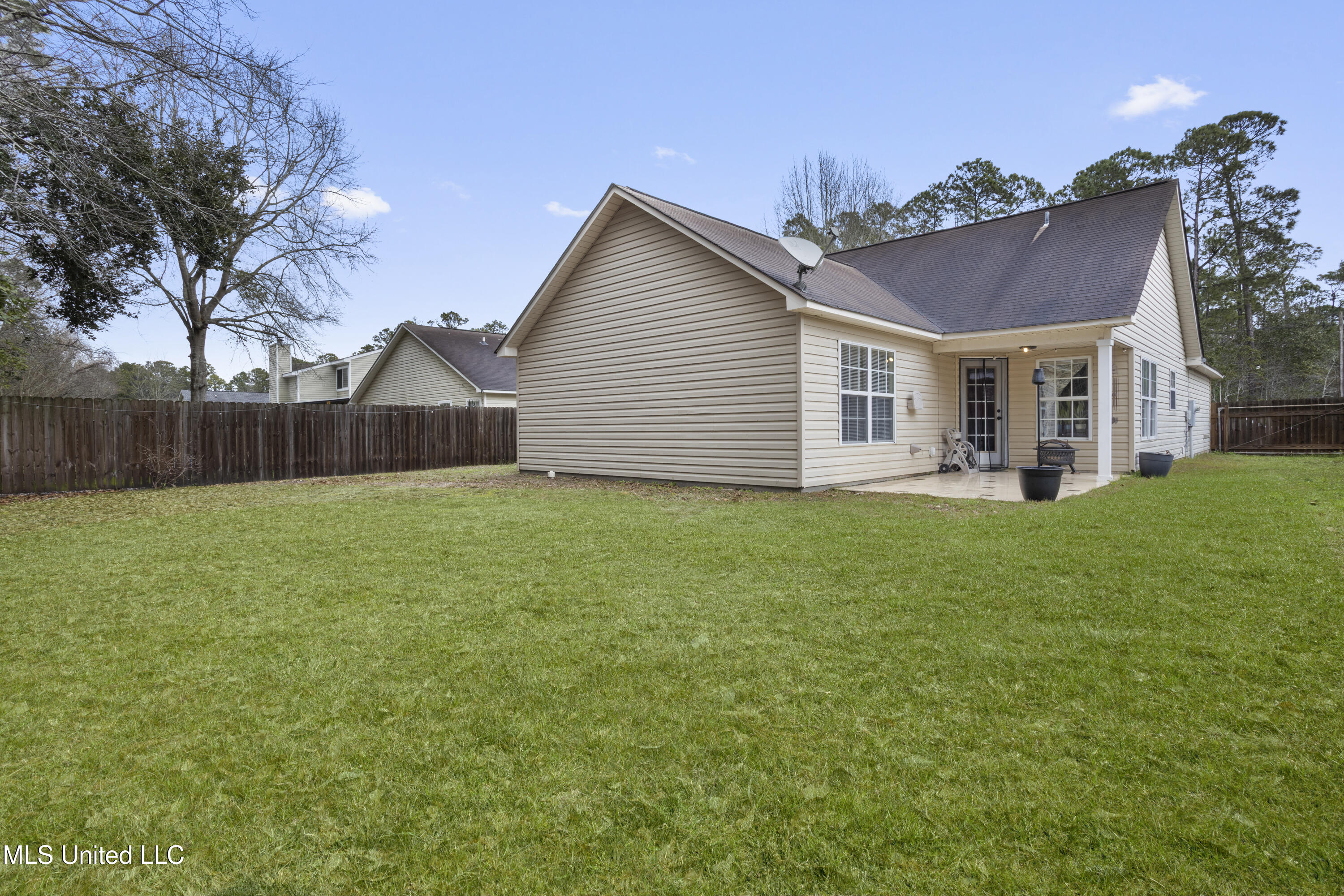 1825 Porpoise Drive, Gautier, Mississippi image 22