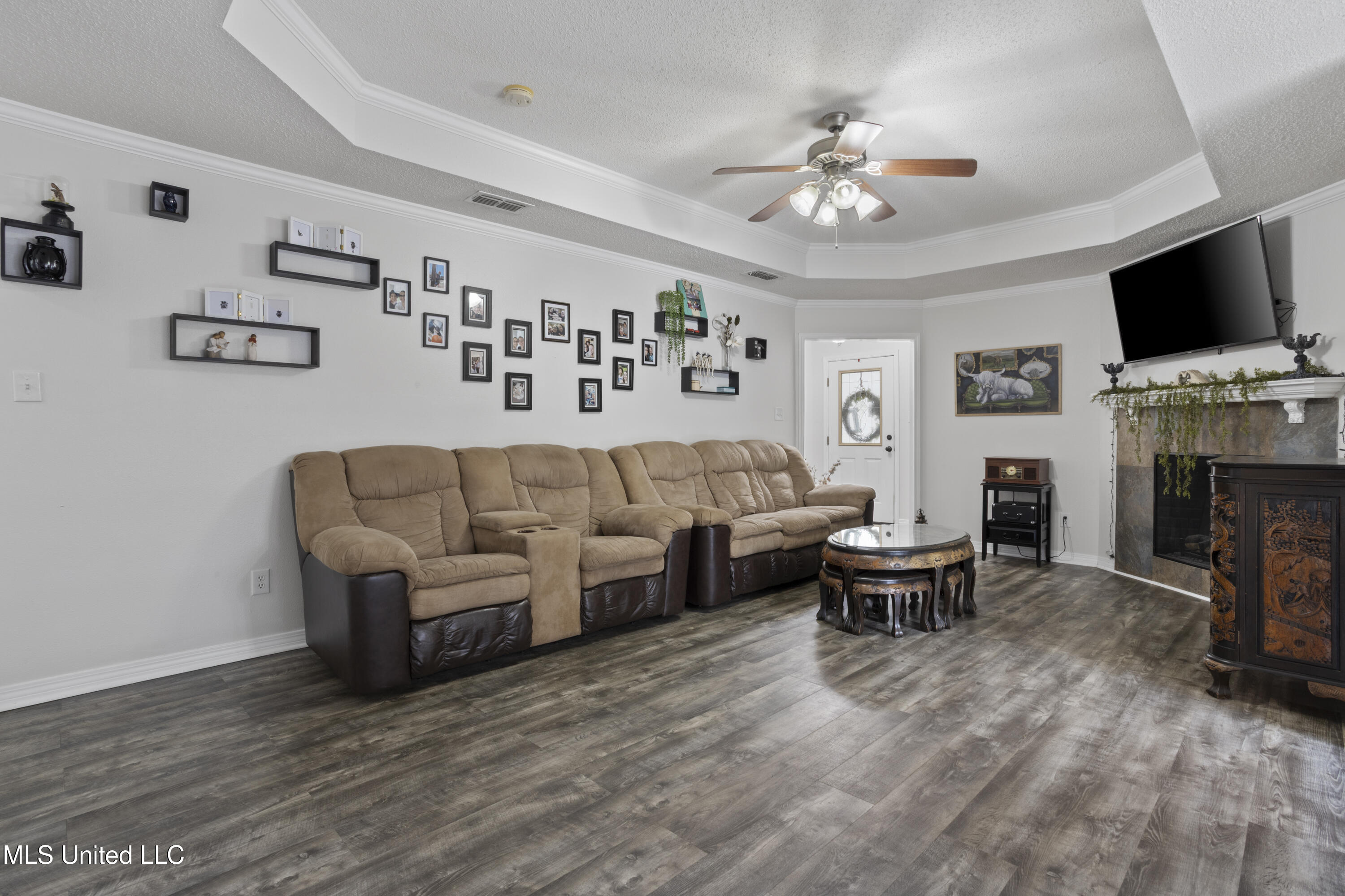 1825 Porpoise Drive, Gautier, Mississippi image 4