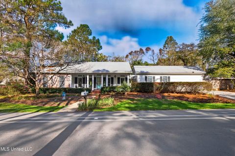 Homes For Sale - 95522 W Diamondhead Drive<br/> Hancock County, Diamondhead, MS 39525