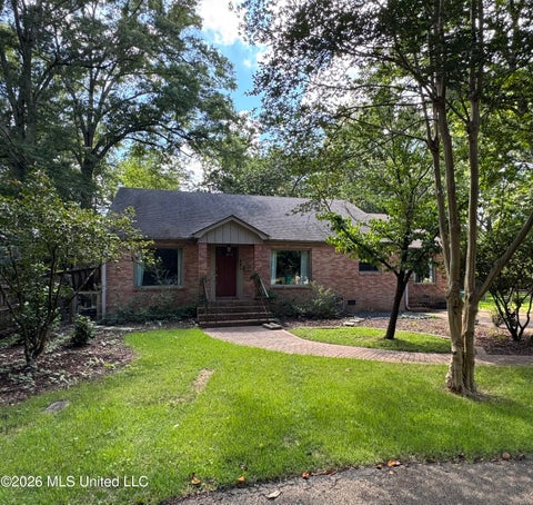 Homes For Sale - 504 Becker Street<br/> Brookhaven, MS 39601
