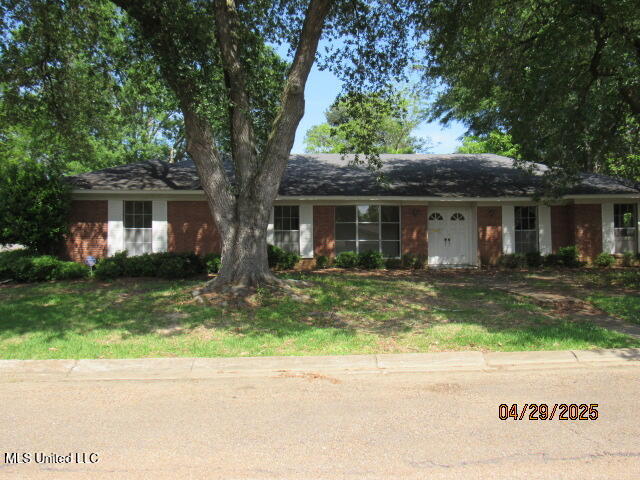 2310 Montebello Drive, Jackson, Mississippi image 1