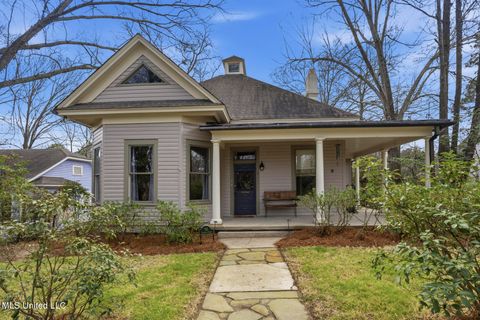 Homes For Sale - 915 Gillespie Street<br/> Jackson, MS 39202