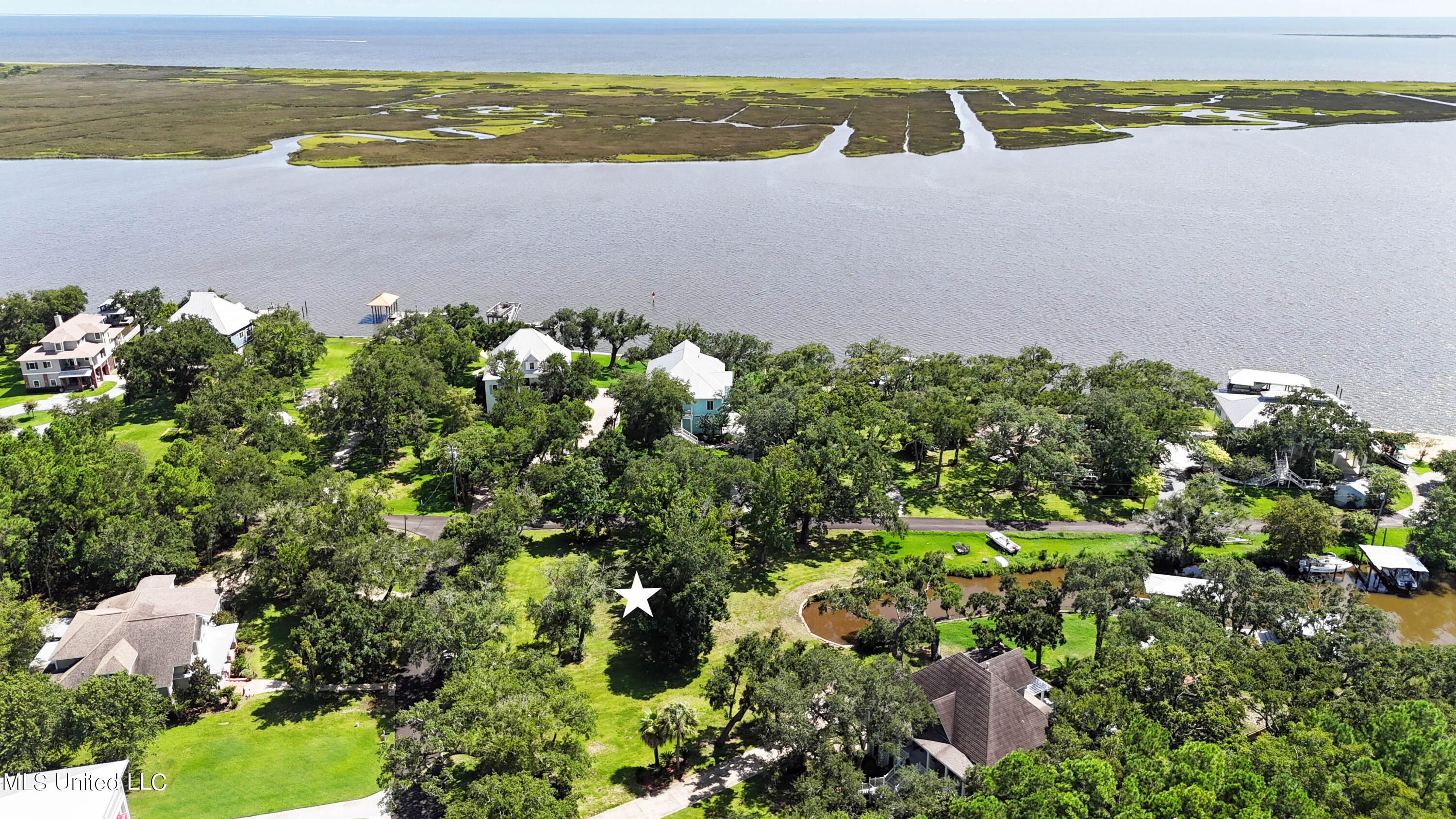 Eagle Point Road, Ocean Springs, Mississippi image 6