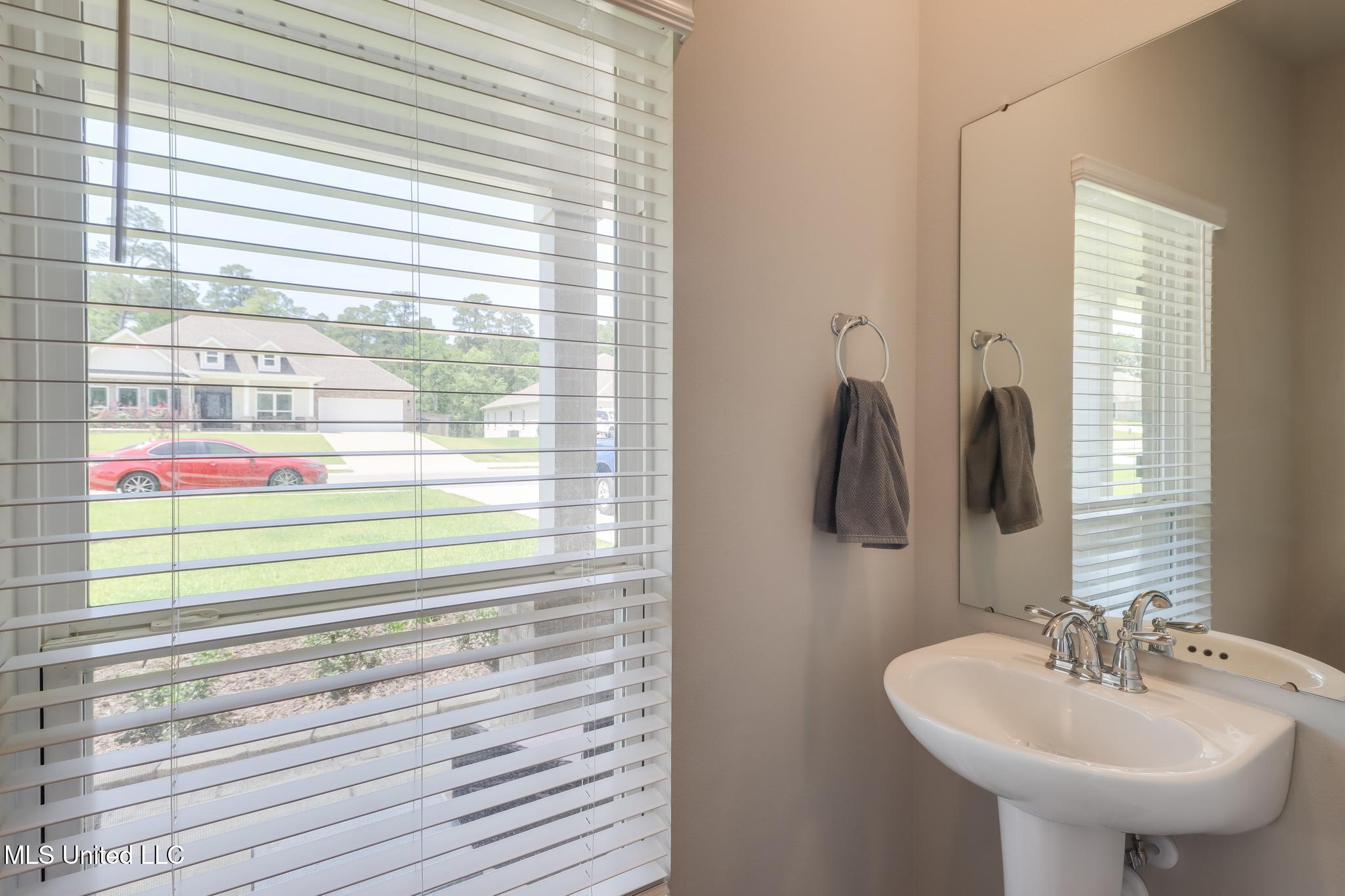 6016 Penni Lane, Ocean Springs, Mississippi image 29