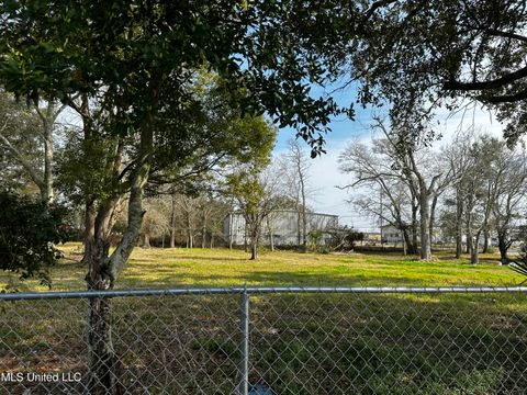 Vacant Land For Sale - 306 Crawford Street<br/> Harrison County, Biloxi, MS 39530