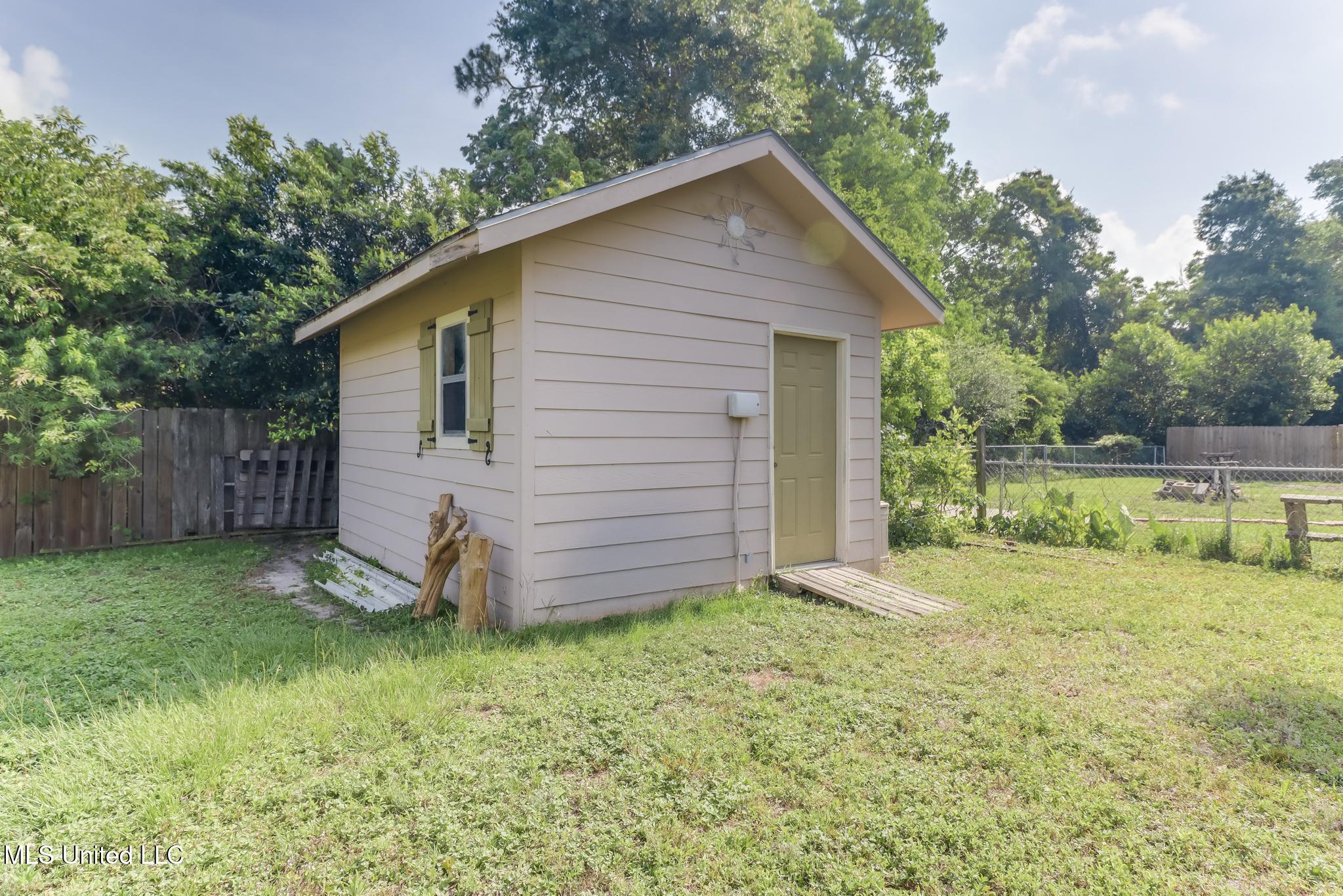 2213 North Street, Gulfport, Mississippi image 22