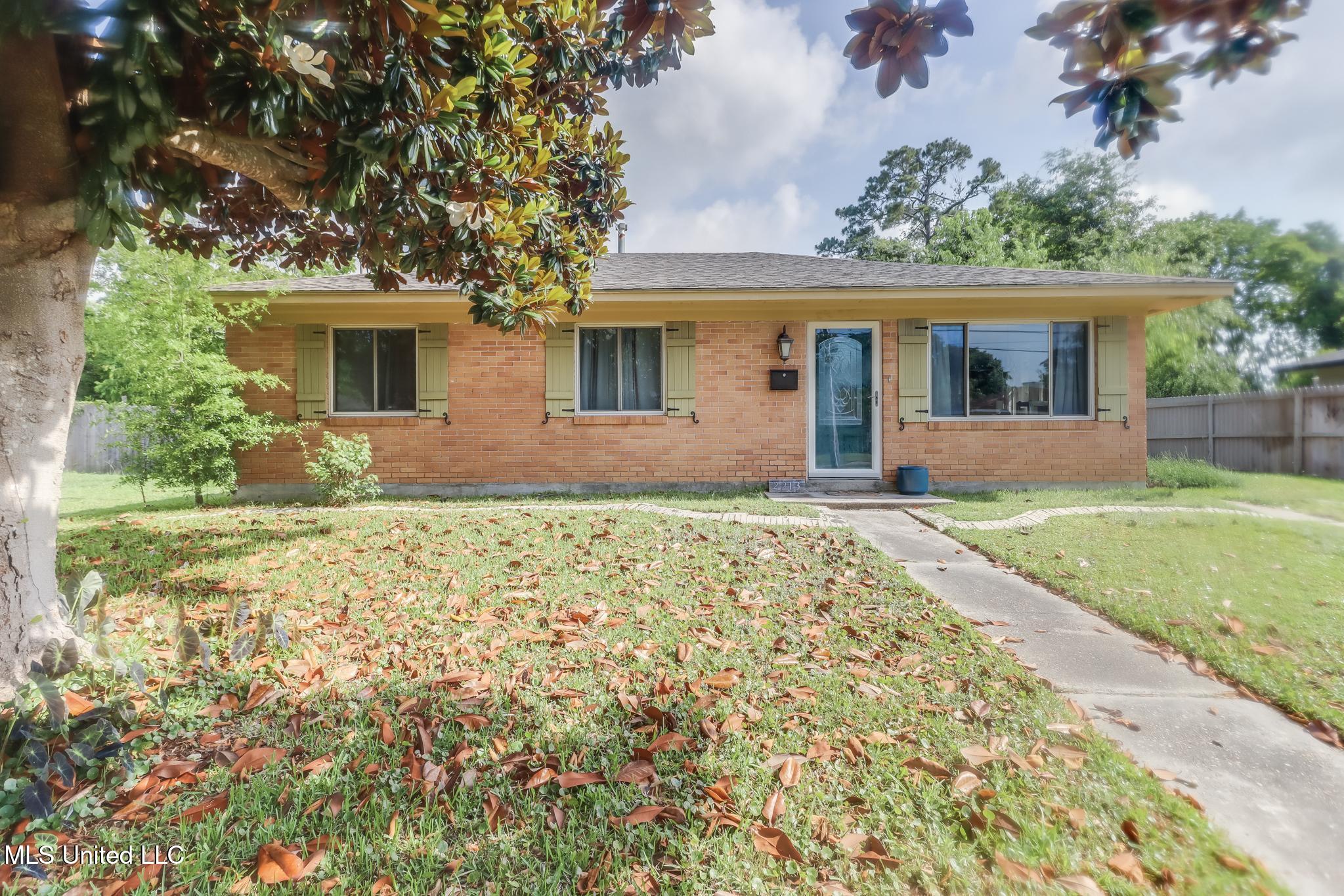 2213 North Street, Gulfport, Mississippi image 2