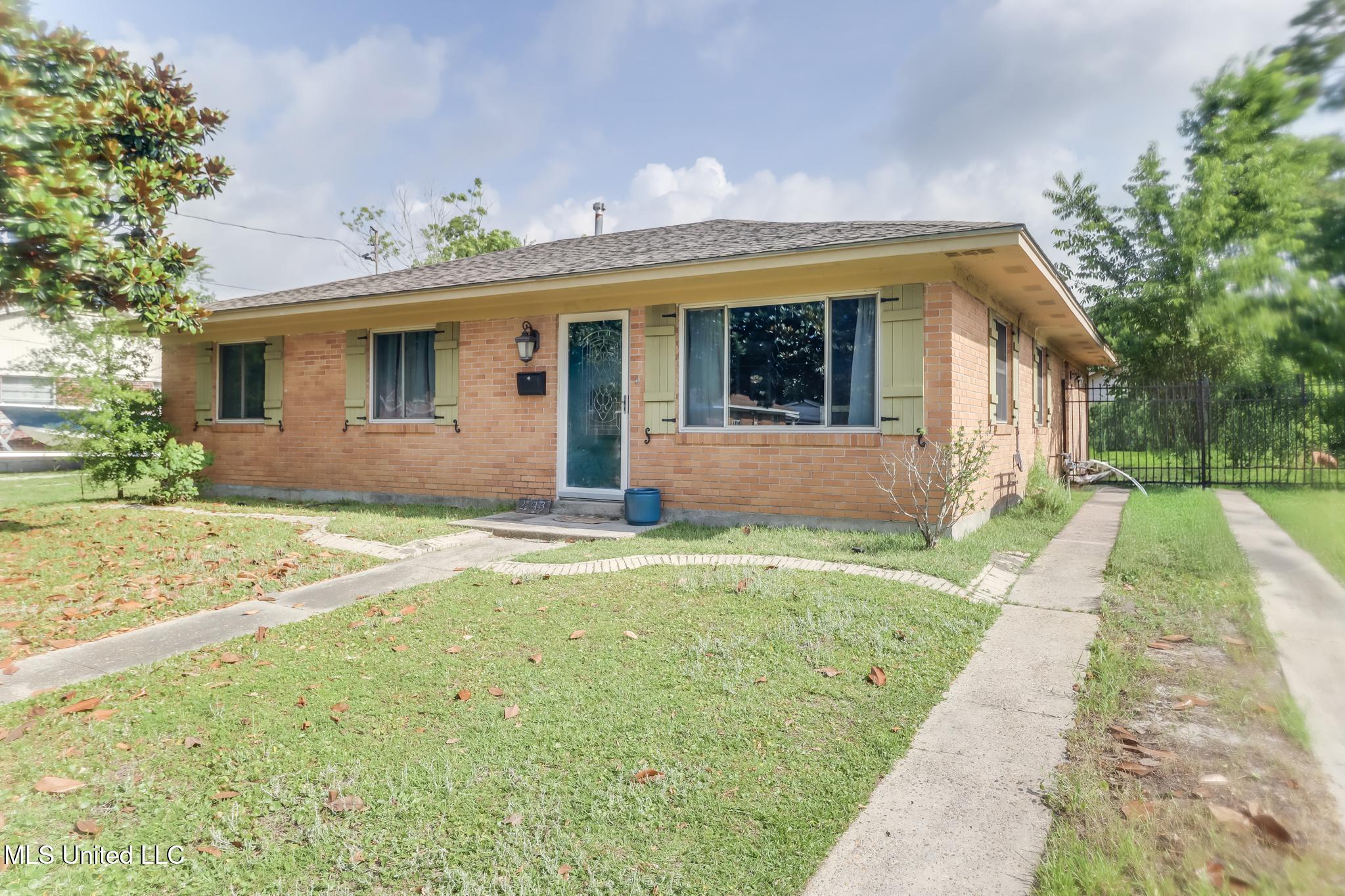 2213 North Street, Gulfport, Mississippi image 1