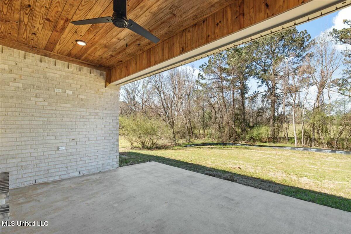 105 NE Adams Avenue, Magee, Mississippi image 21