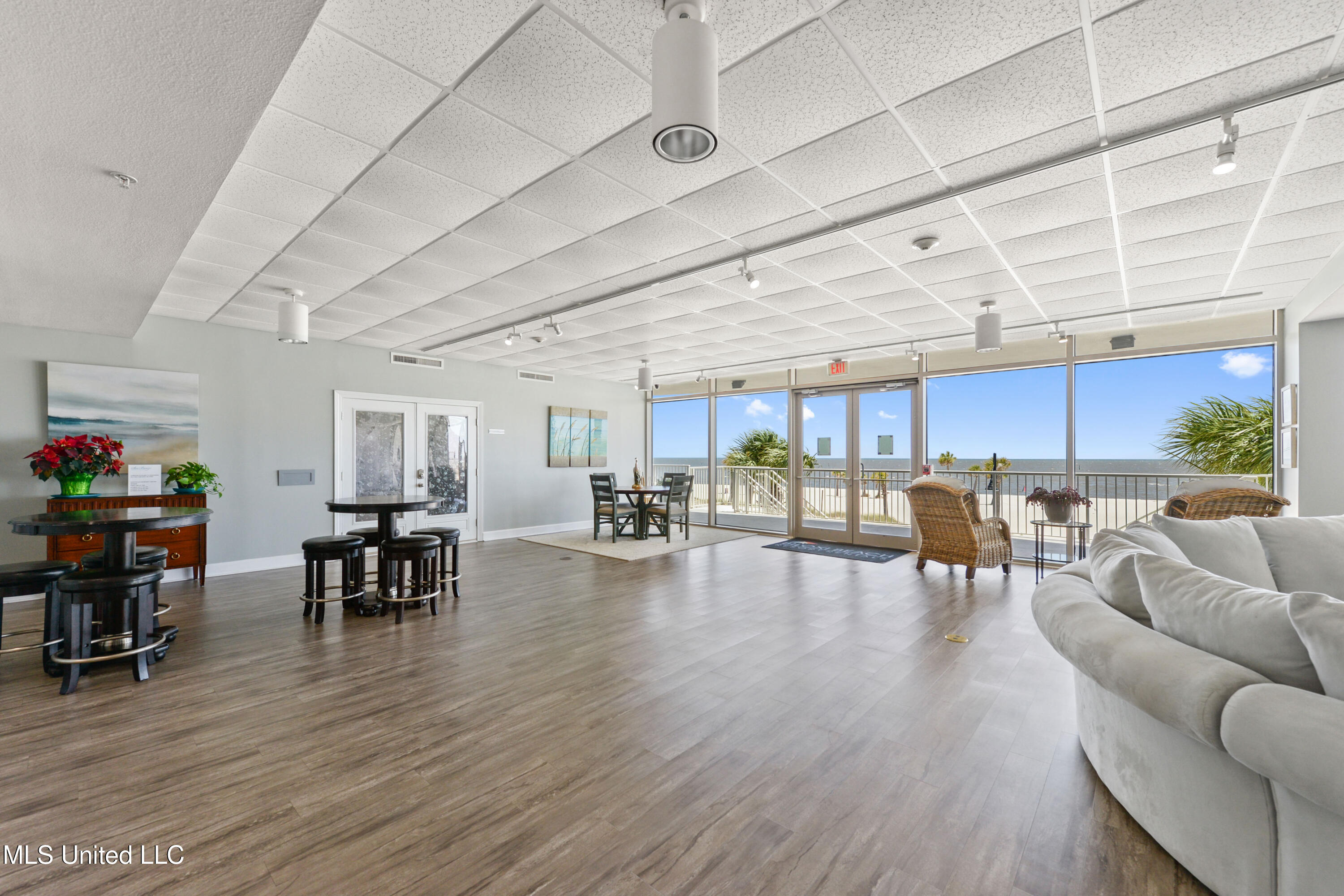 1899 Beach Boulevard #712, Biloxi, Mississippi image 31