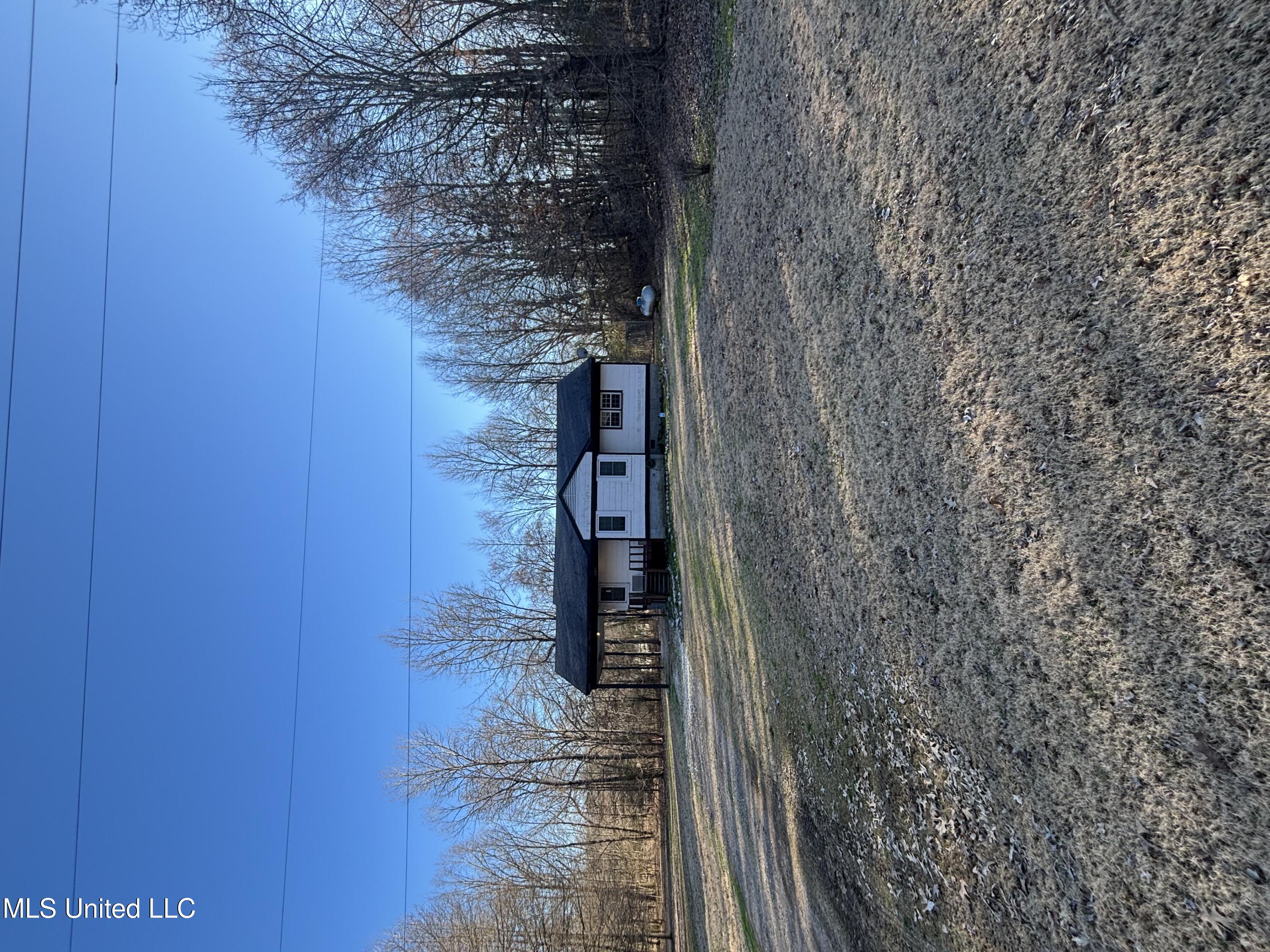 6253 Tchulahoma Road, Southaven, Mississippi image 1