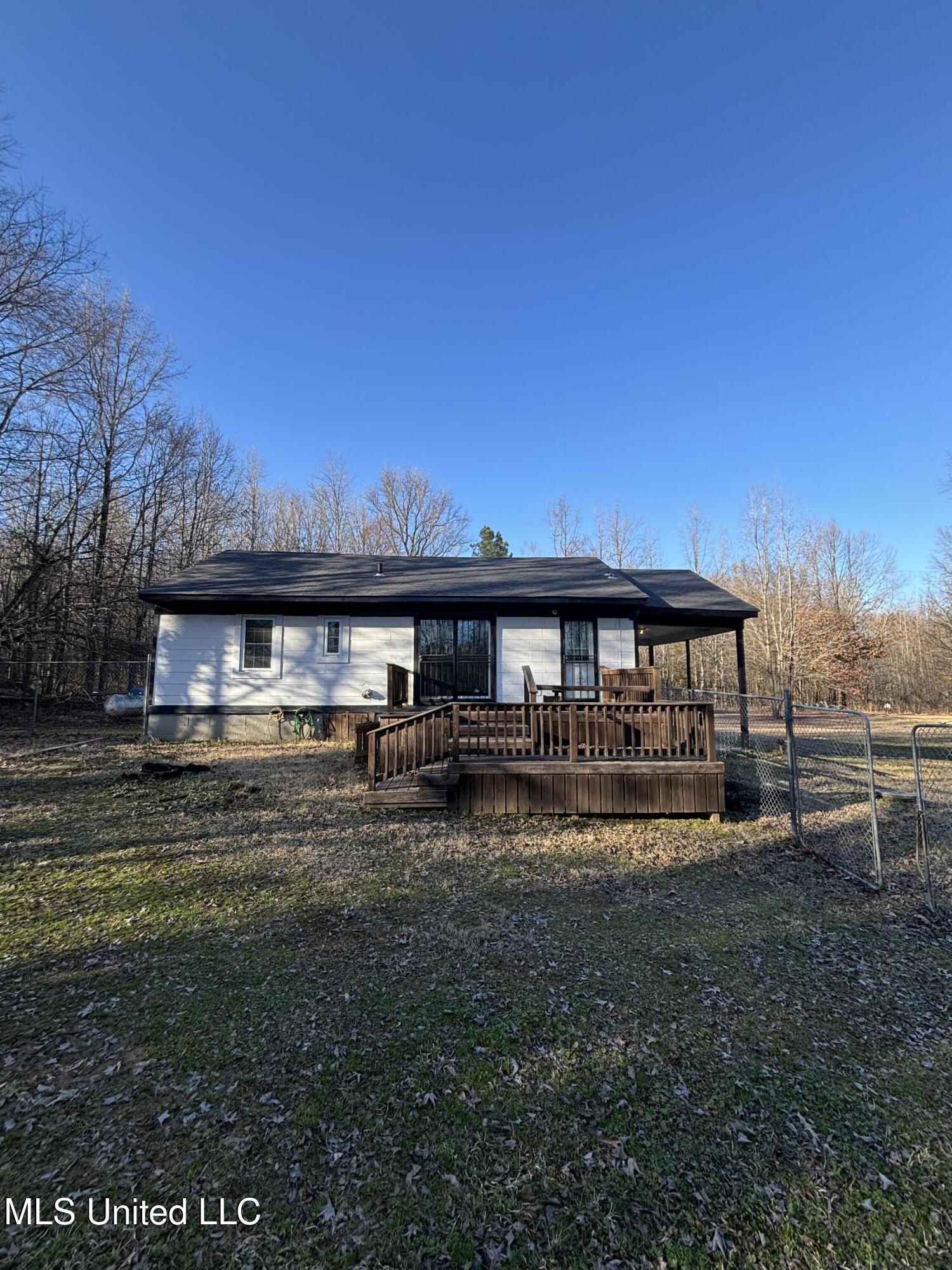 6253 Tchulahoma Road, Southaven, Mississippi image 3