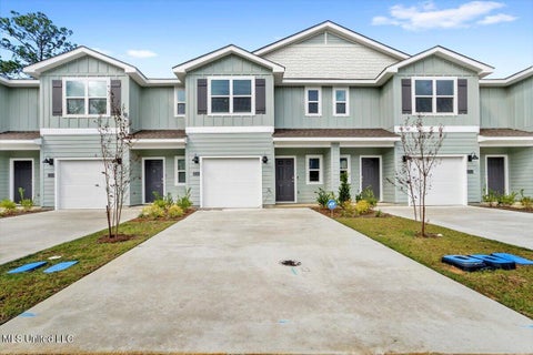 Townhouse For Rent - 12314 Sinclair Drive<br/> Harrison County, Gulfport, MS 39503