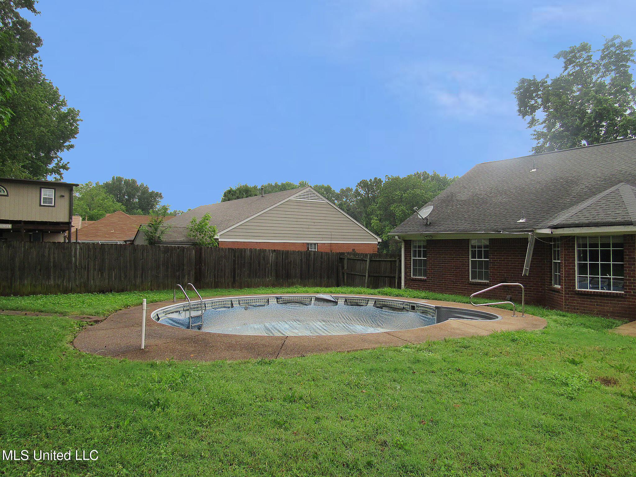 6933 Fox Briar Cove, Walls, Mississippi image 6