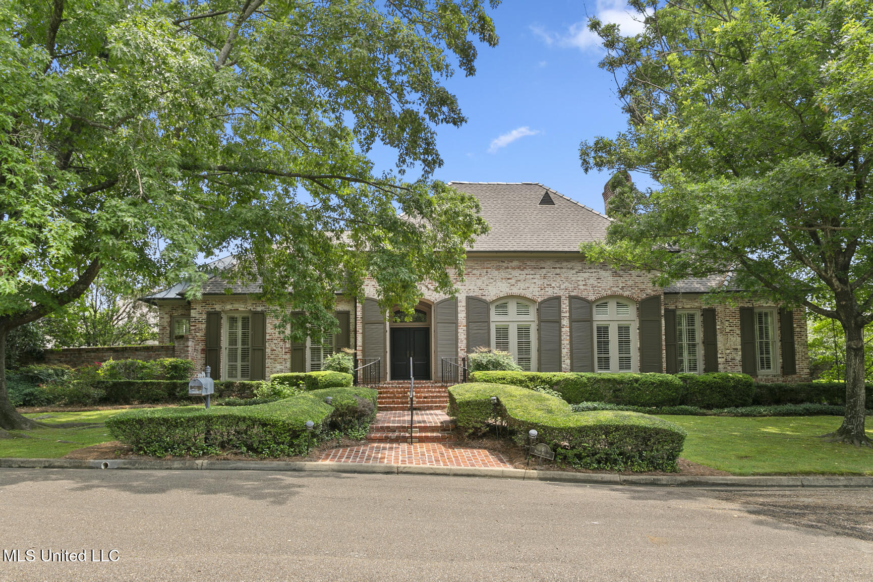 6 Pecan Hollow Drive, Jackson, Mississippi image 1