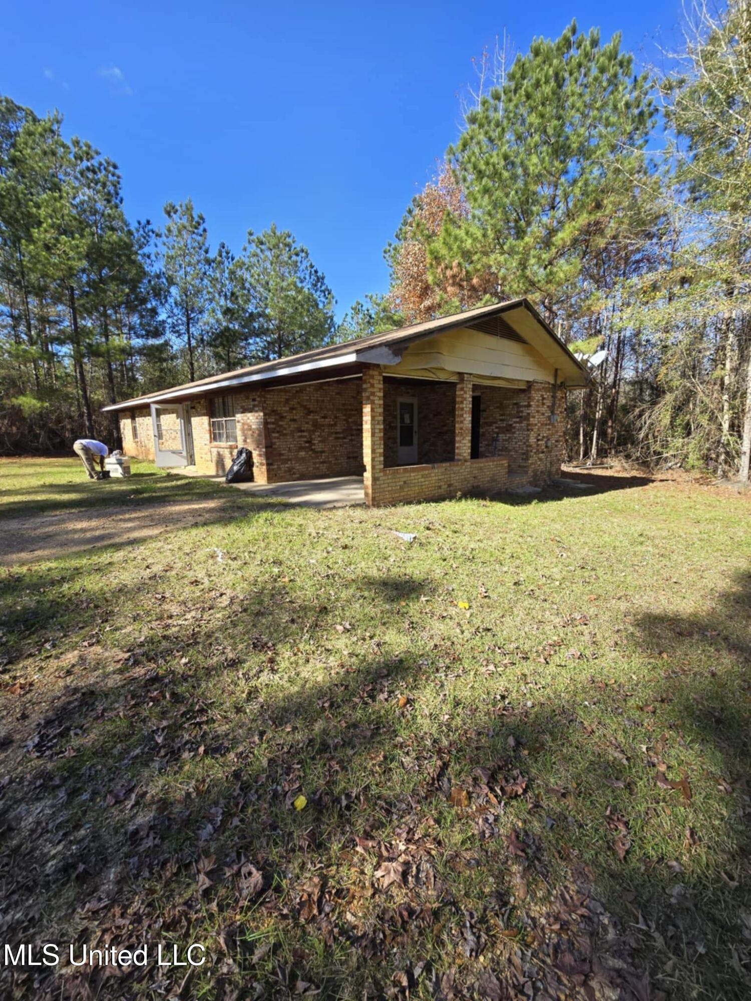 2746 NW Bluebird Trail, Brookhaven, Mississippi image 12