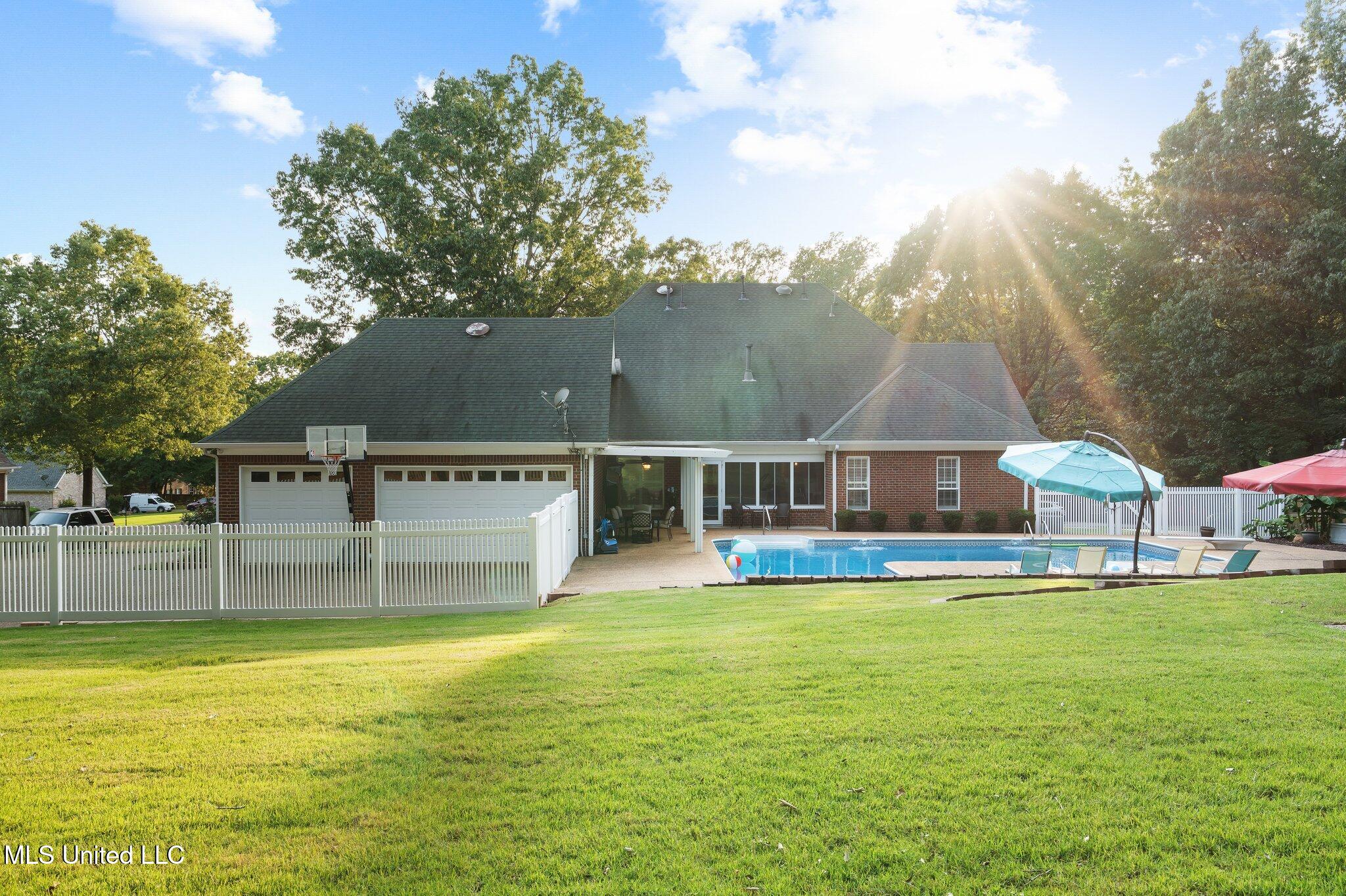 4424 Rebekah Drive, Olive Branch, Mississippi image 18