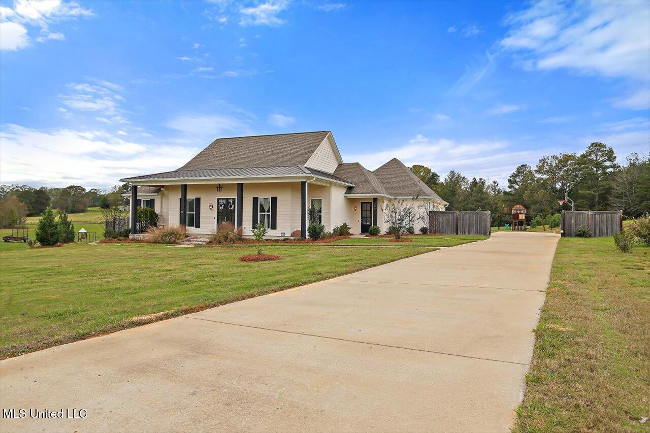 385 Driftwood Lane, Florence, Mississippi image 3