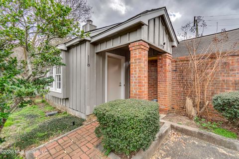 Condo For Sale - 118 River Place<br/> Jackson, MS 39211