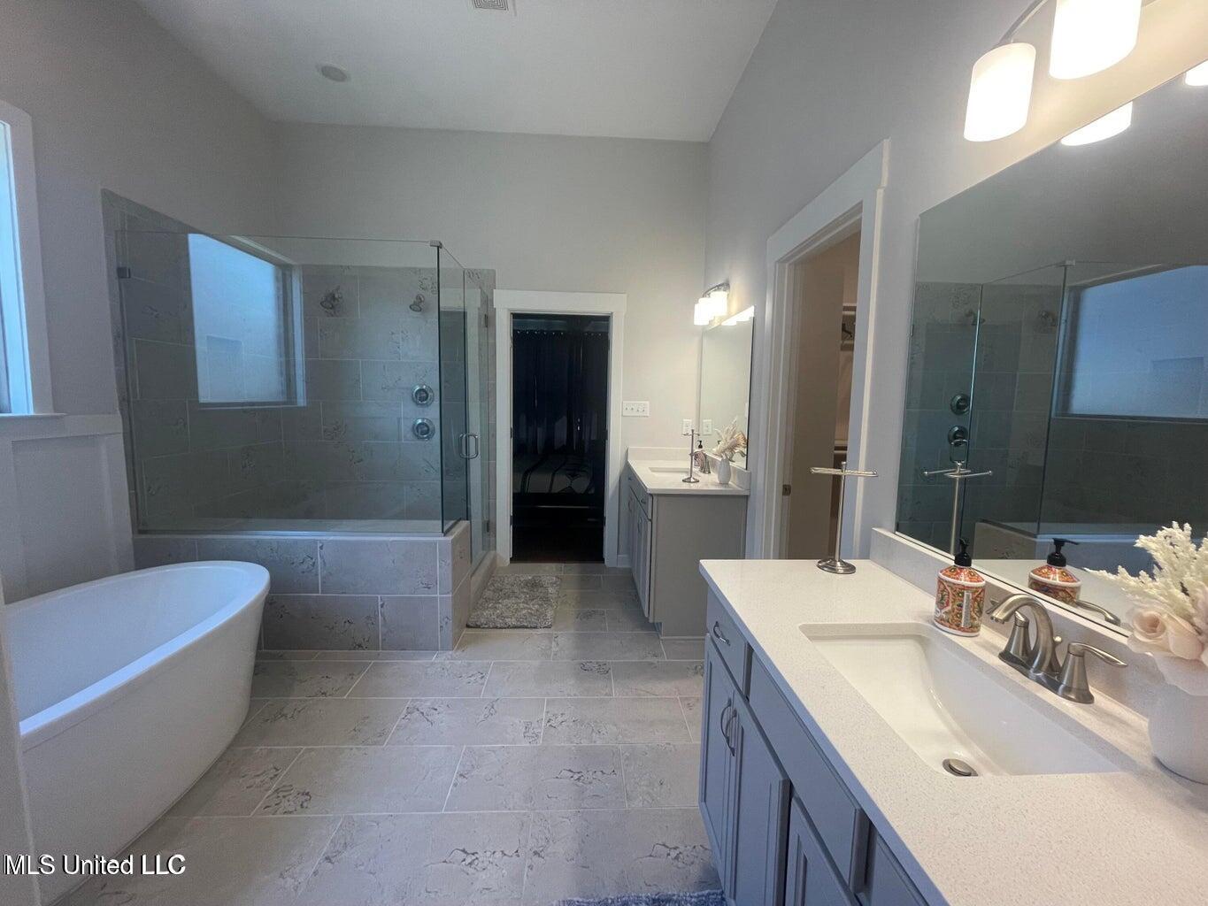 7228 Edgewater Drive, Olive Branch, Mississippi image 10
