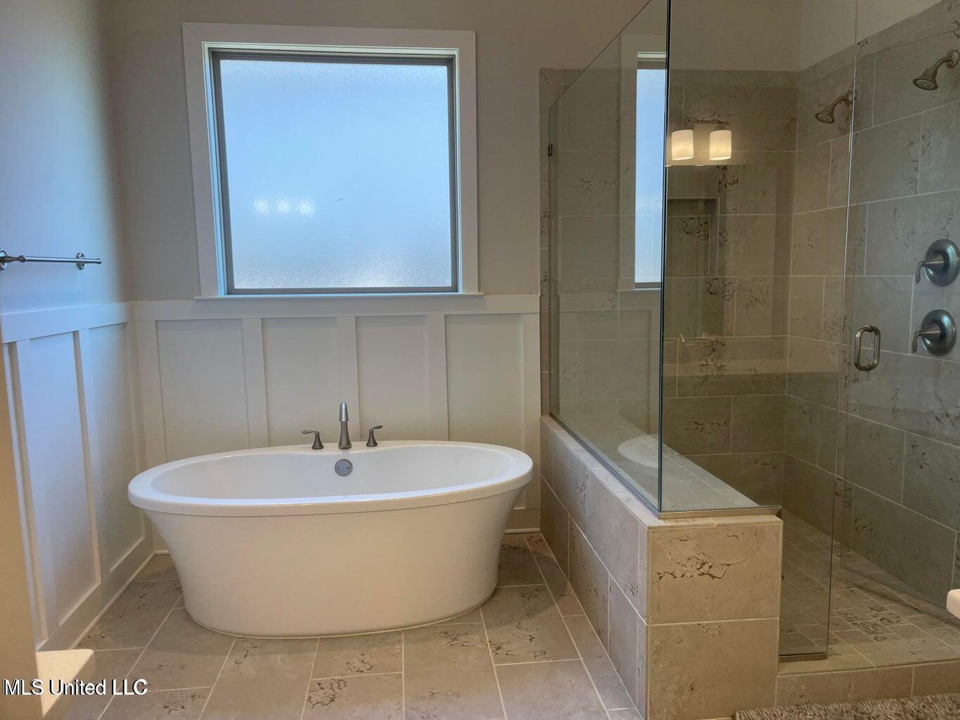 7228 Edgewater Drive, Olive Branch, Mississippi image 11
