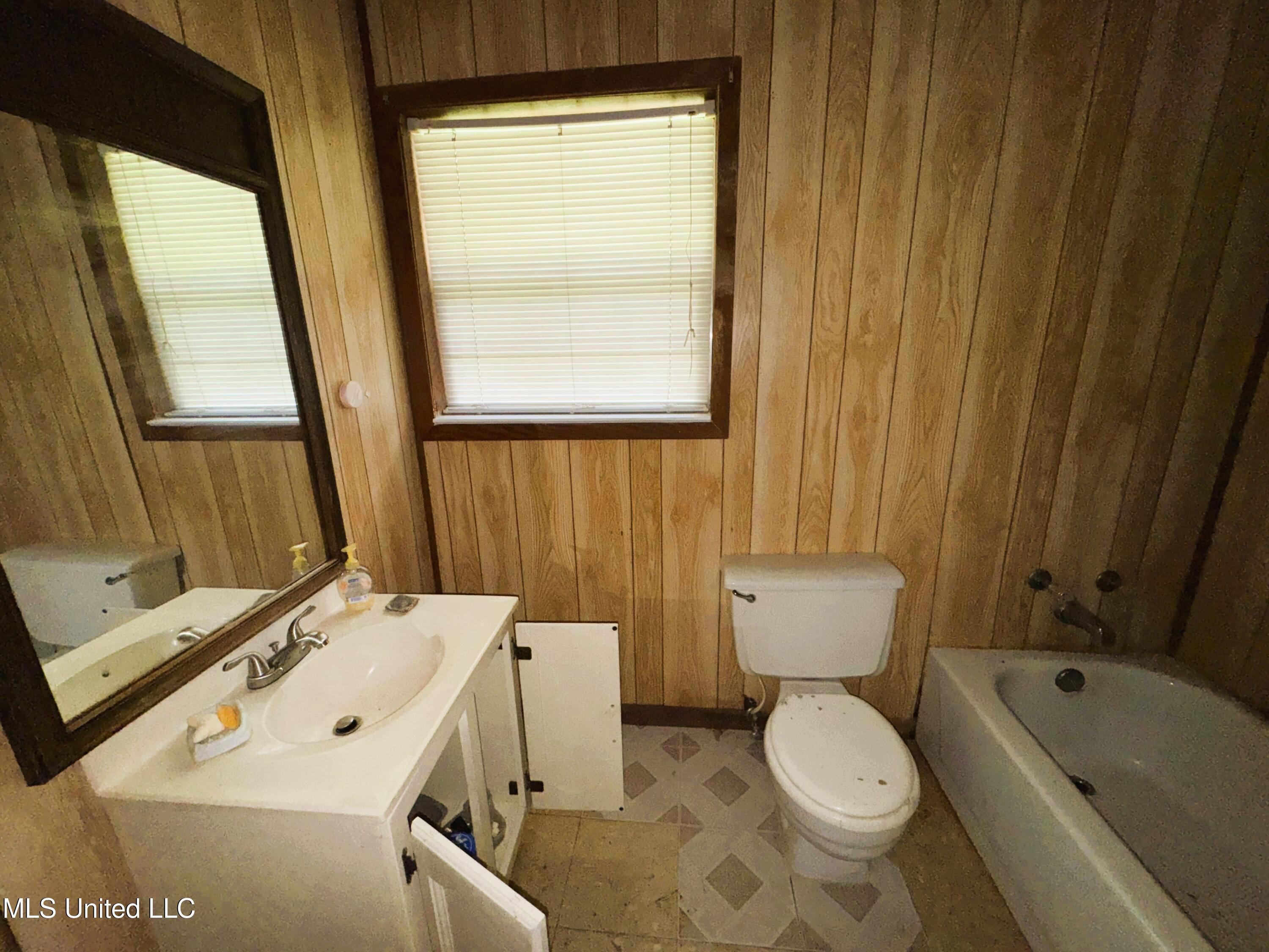 8014 34th Avenue, Gulfport, Mississippi image 4