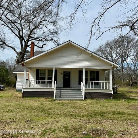 Homes For Sale - 9724 Old Hillsboro Road<br/> Forest, MS 39074