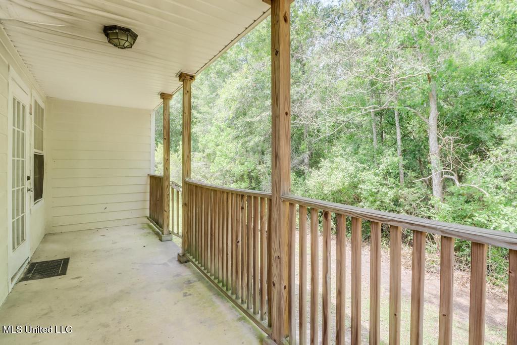 11599 Acorn Drive, Gulfport, Mississippi image 16