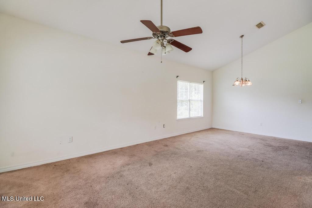 11599 Acorn Drive, Gulfport, Mississippi image 2