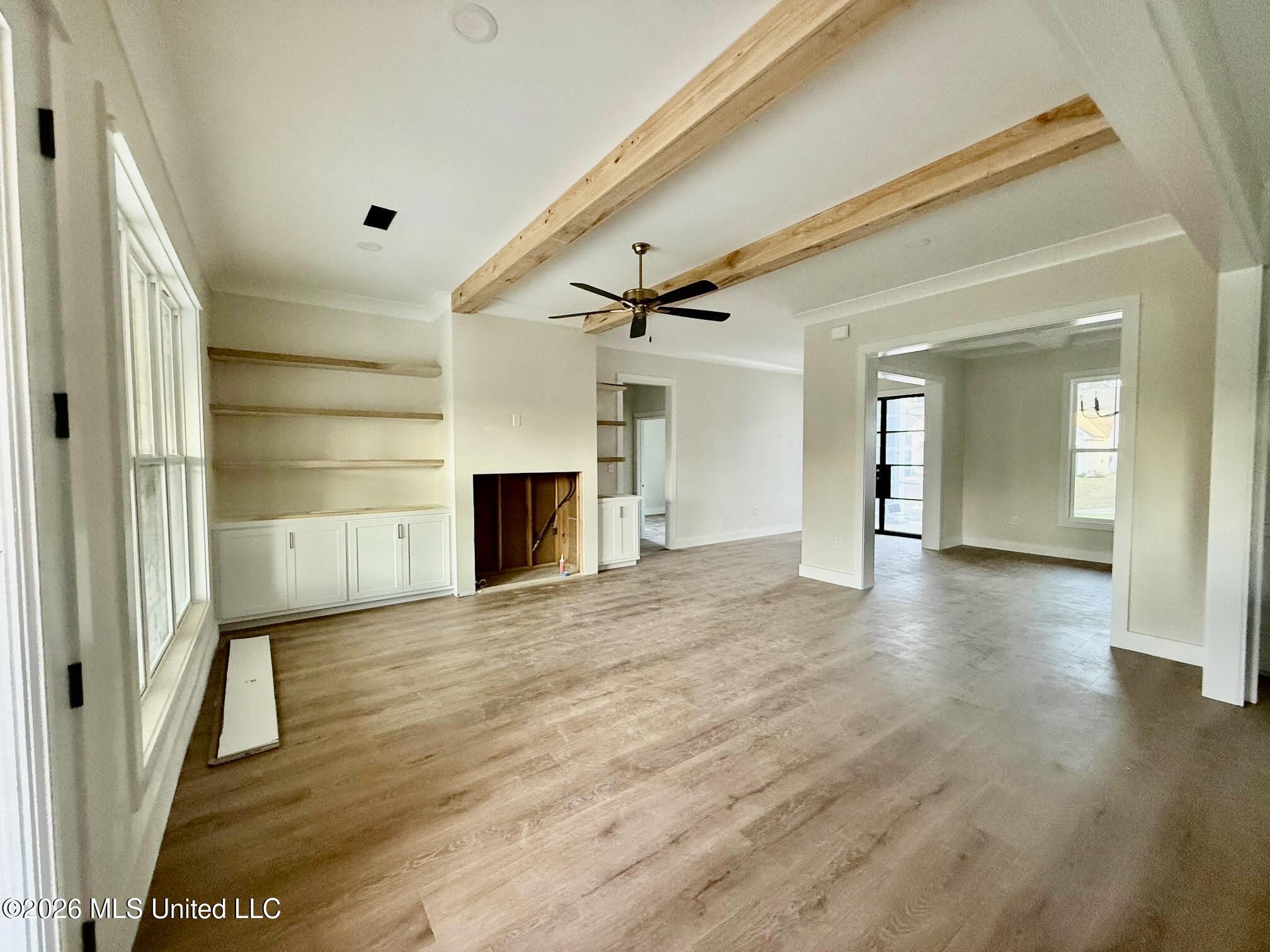 124 Brookhollow