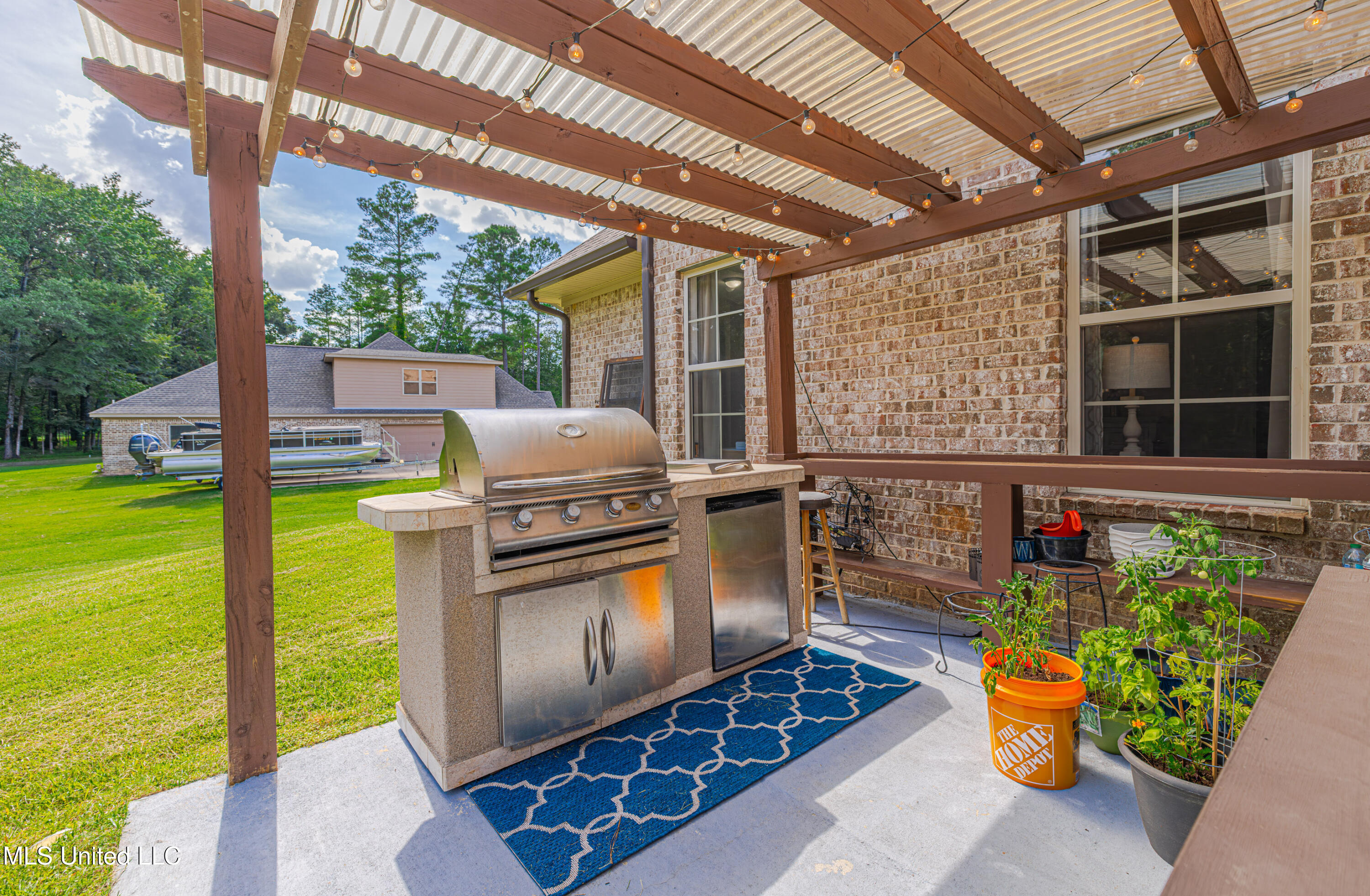 Clinton, Mississippi 39056, United States, 4 Bedrooms Bedrooms, ,5 BathroomsBathrooms,Residential,Pending,176248