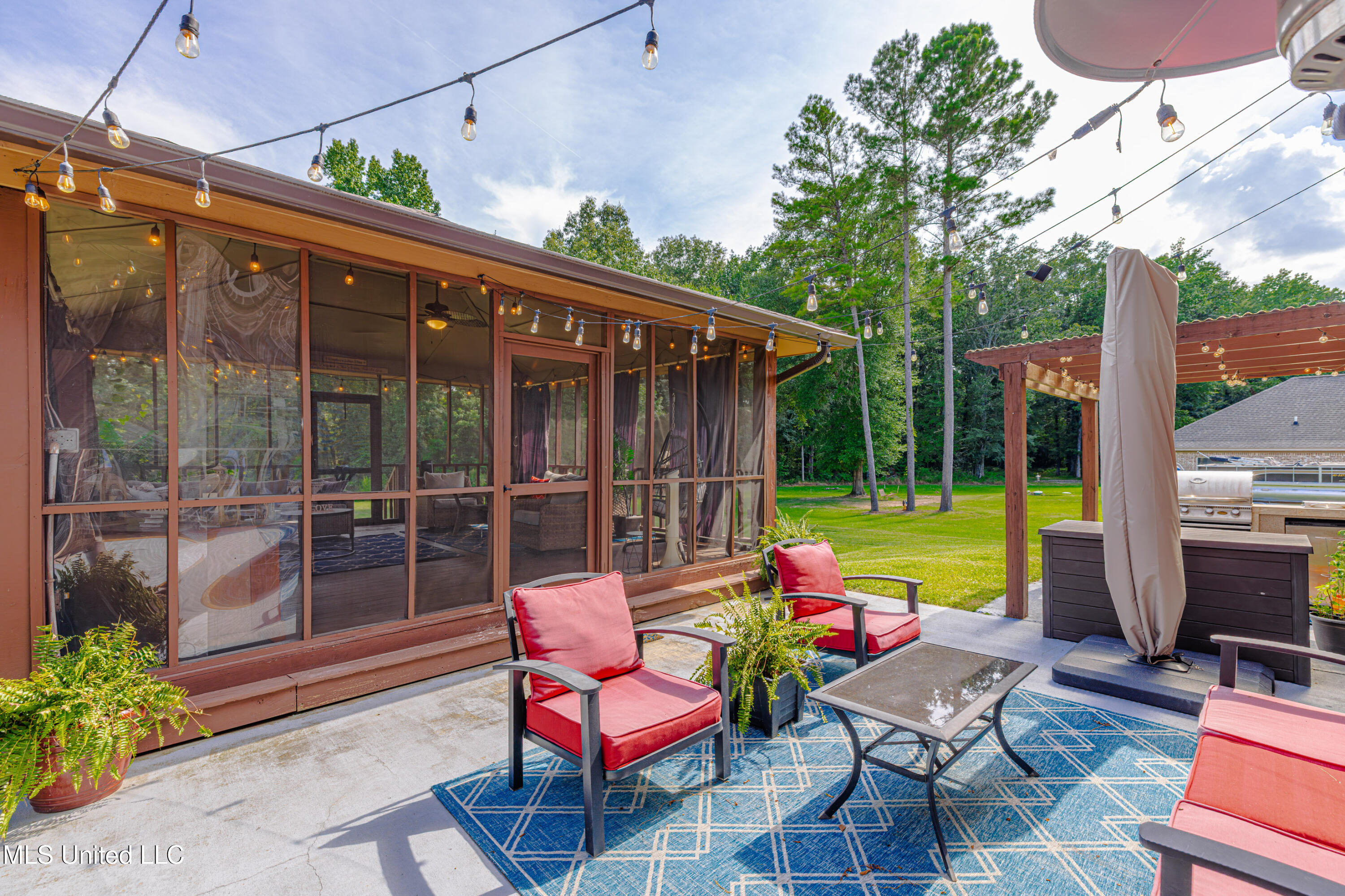 Clinton, Mississippi 39056, United States, 4 Bedrooms Bedrooms, ,5 BathroomsBathrooms,Residential,Pending,176248