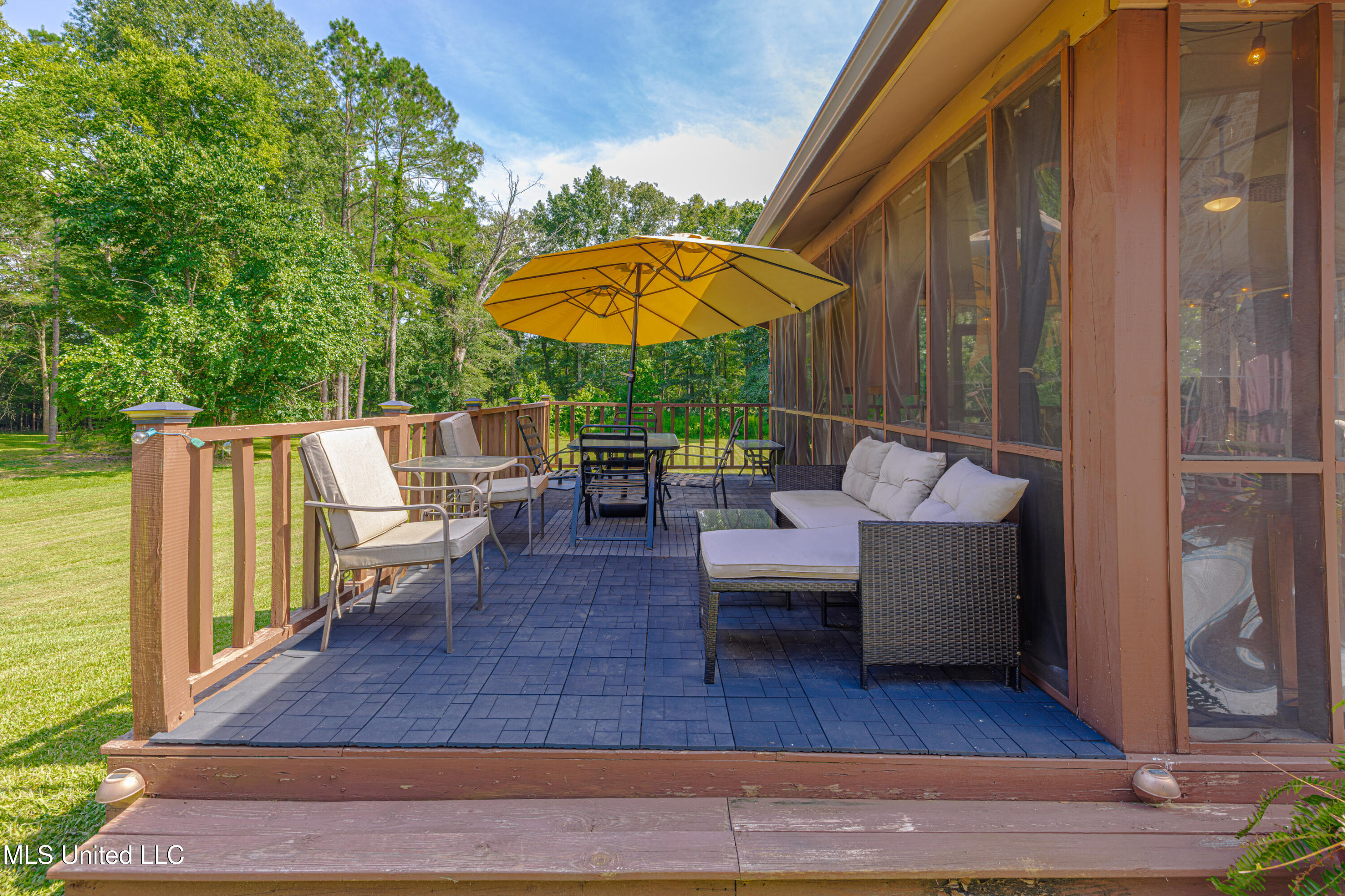 Clinton, Mississippi 39056, United States, 4 Bedrooms Bedrooms, ,5 BathroomsBathrooms,Residential,Pending,176248