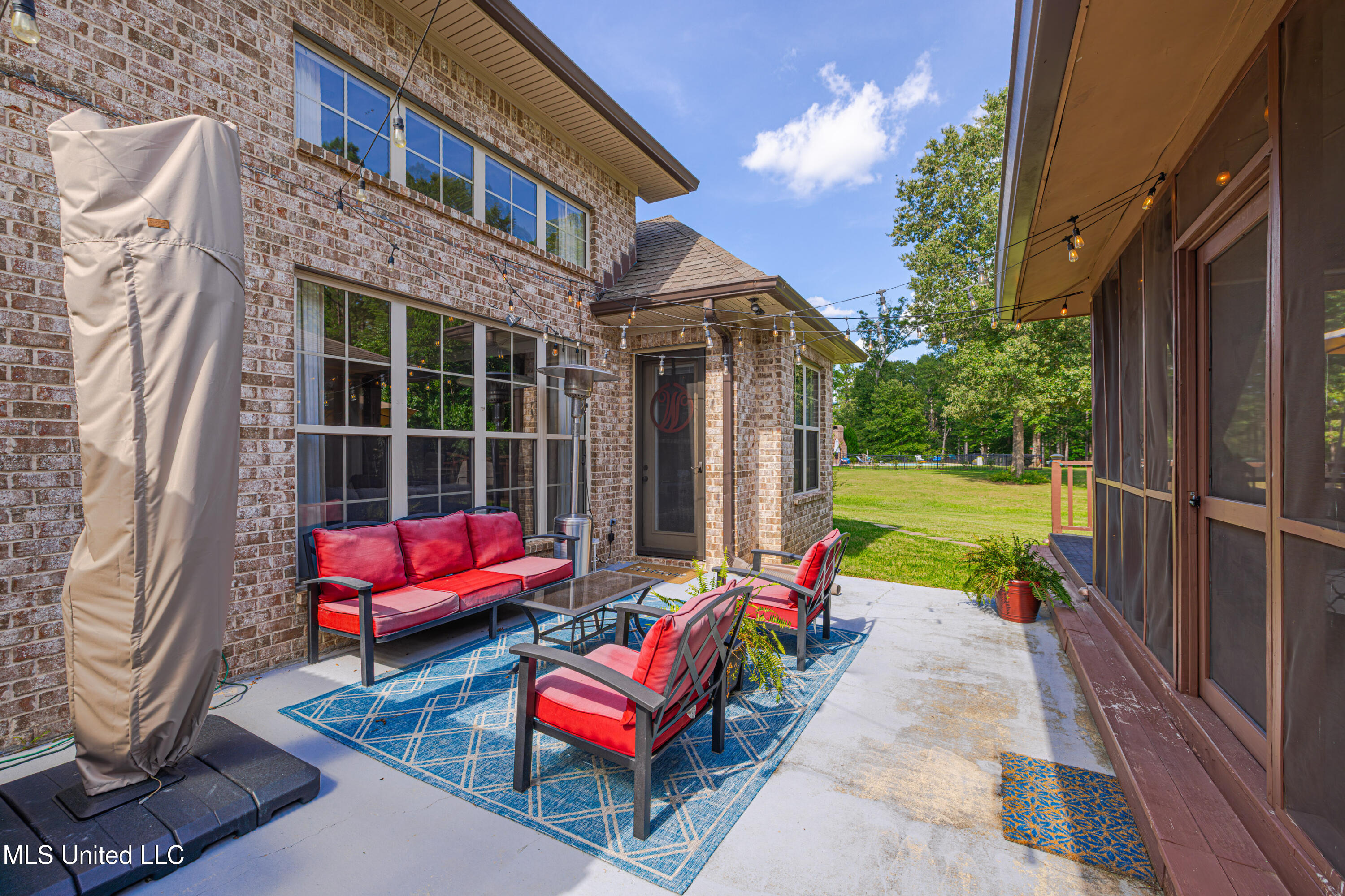 Clinton, Mississippi 39056, United States, 4 Bedrooms Bedrooms, ,5 BathroomsBathrooms,Residential,Pending,176248