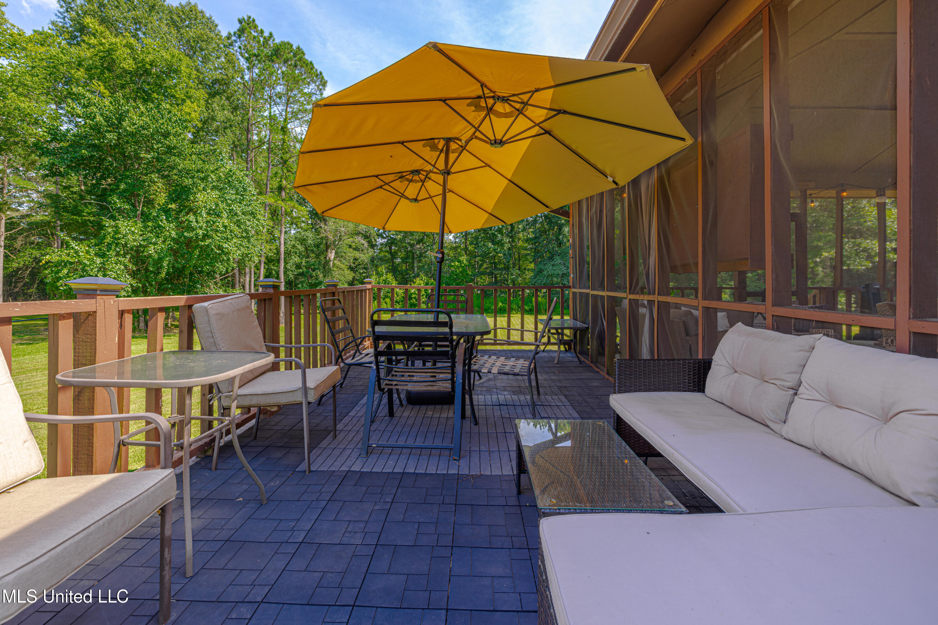 Clinton, Mississippi 39056, United States, 4 Bedrooms Bedrooms, ,5 BathroomsBathrooms,Residential,Pending,176248